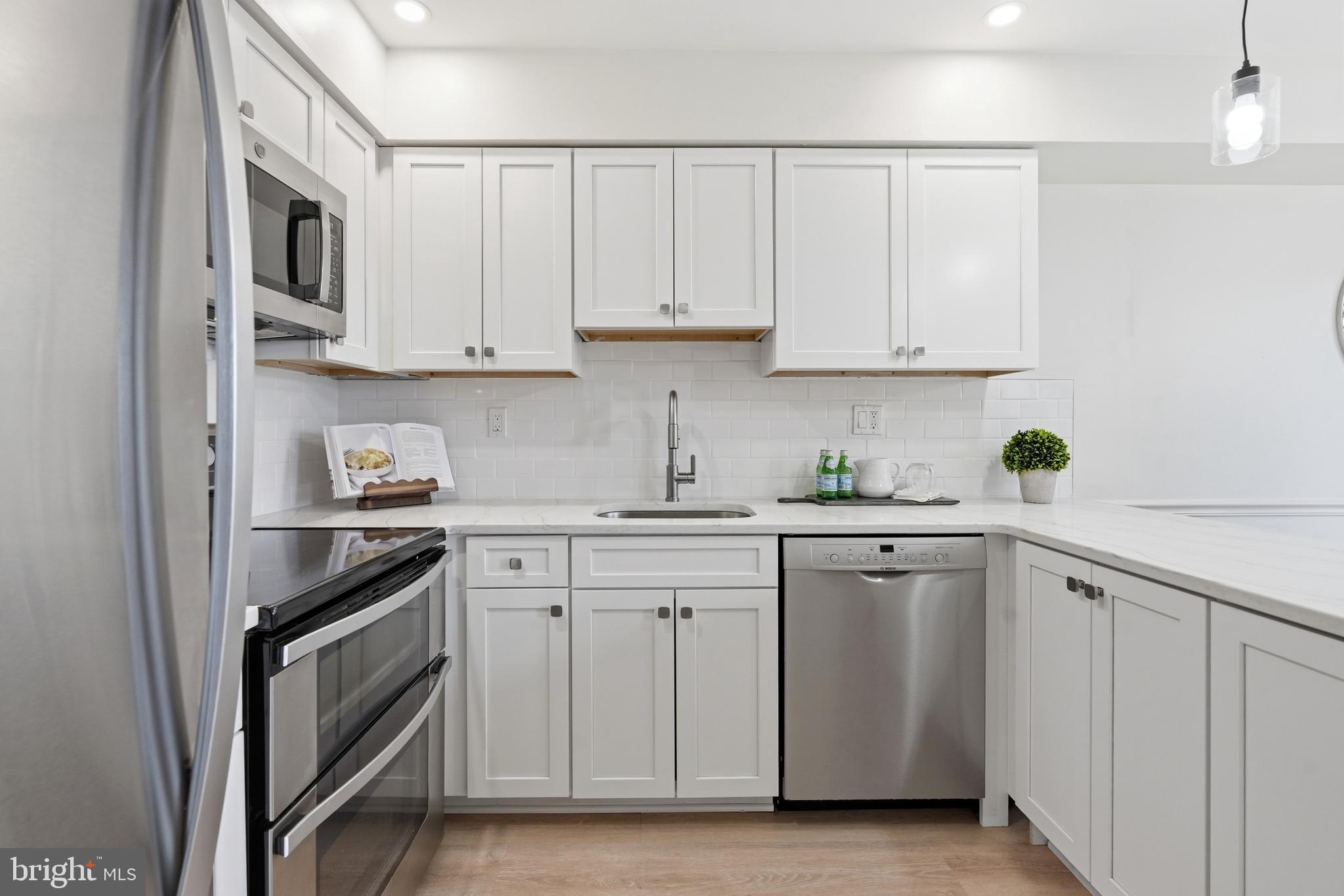 WILLISTOWN WOODS - Residential