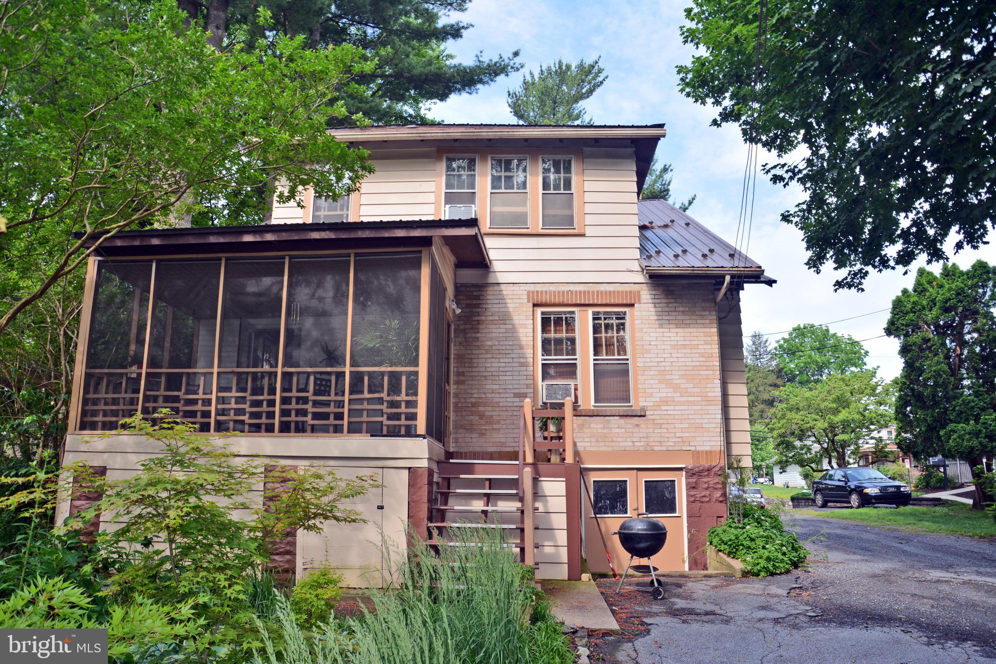 MILLERSVILLE - Residential
