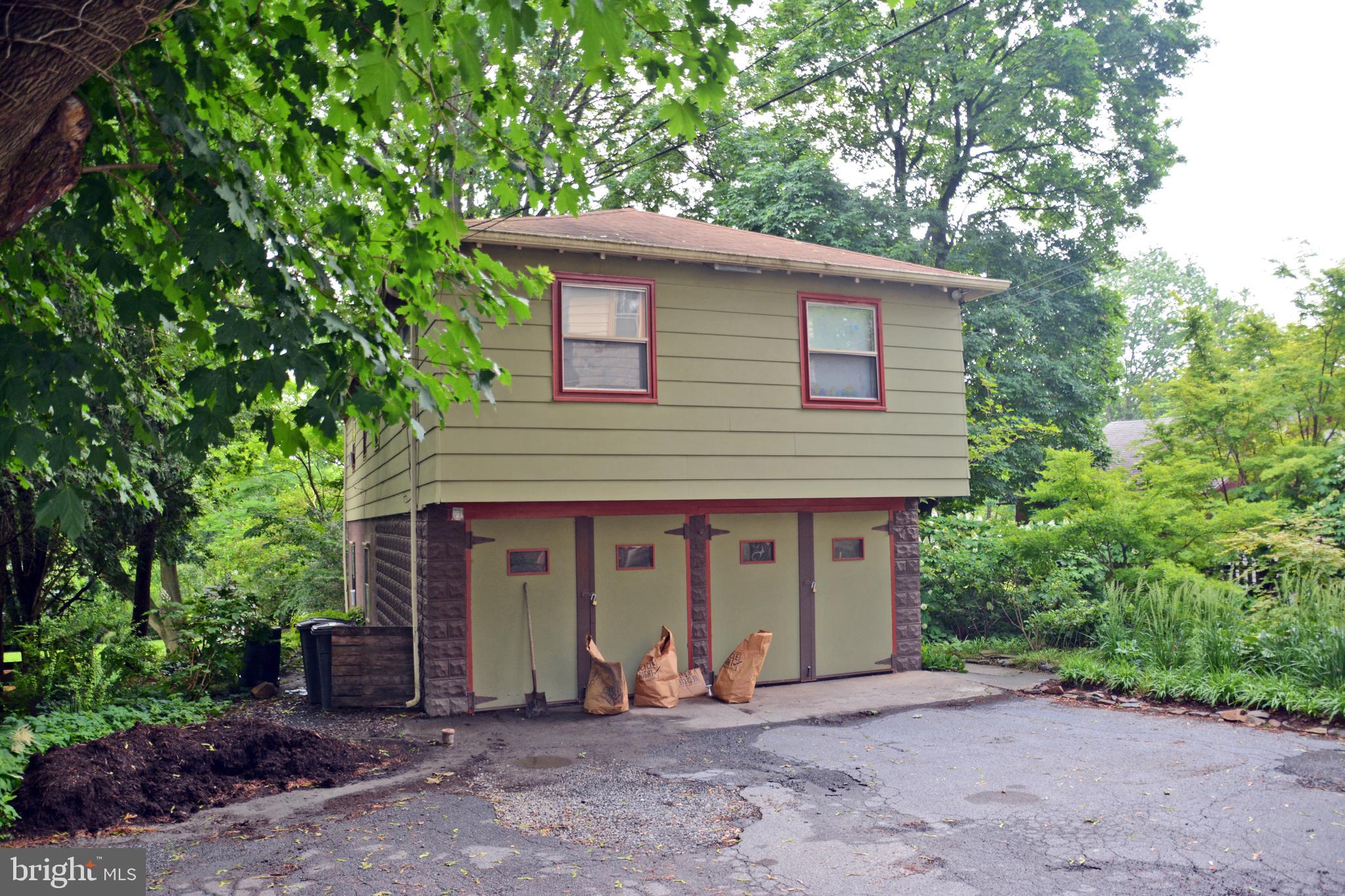 MILLERSVILLE - Residential