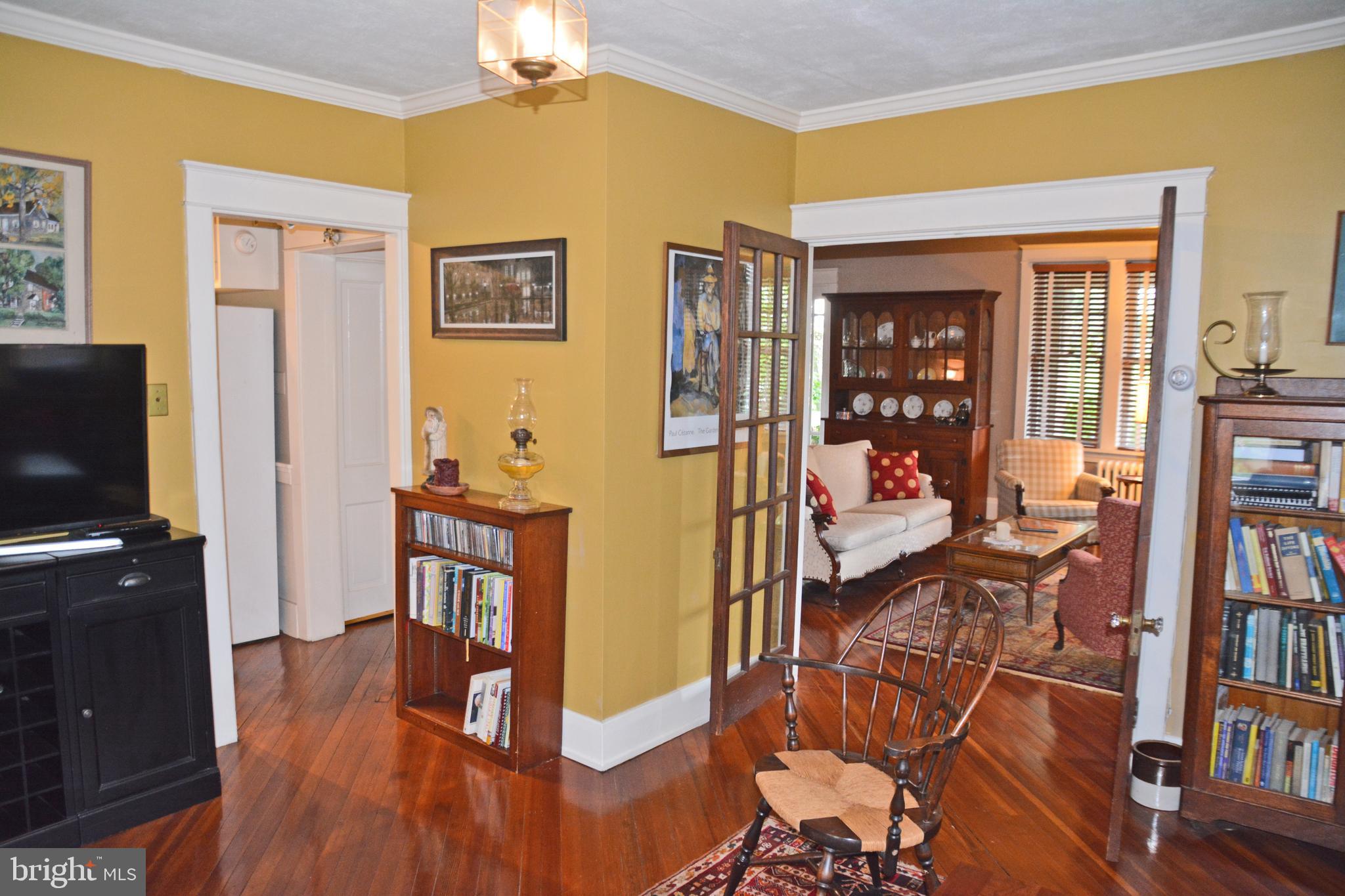 MILLERSVILLE - Residential