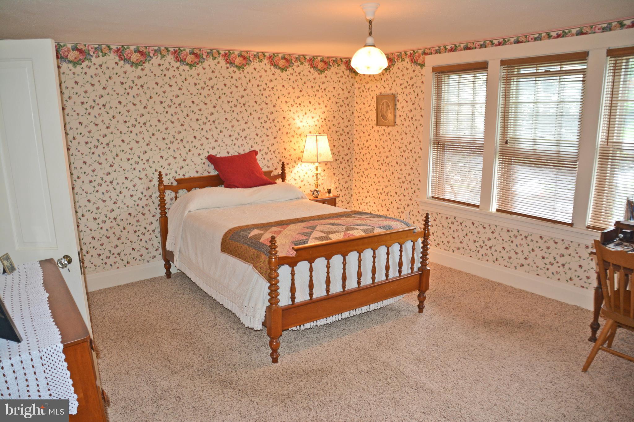 MILLERSVILLE - Residential