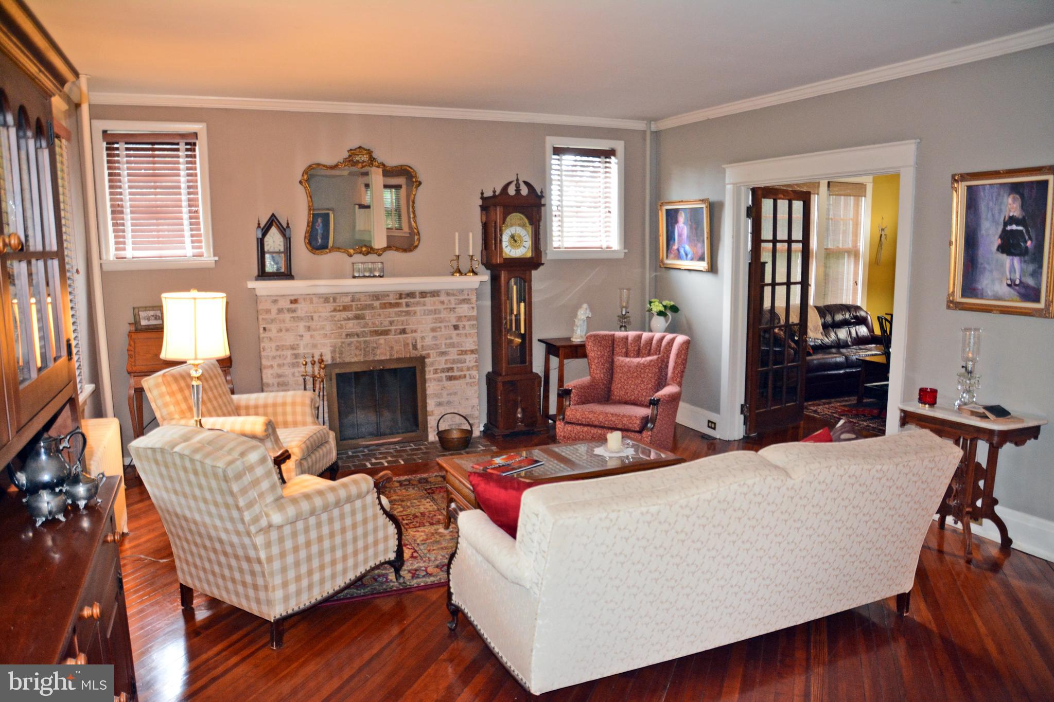 MILLERSVILLE - Residential