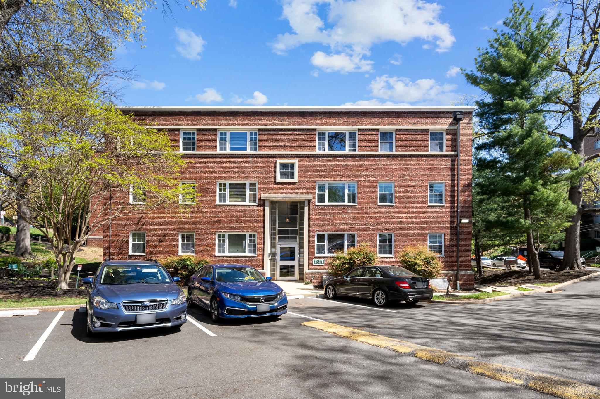 WESTMORELAND TERRACE - Residential