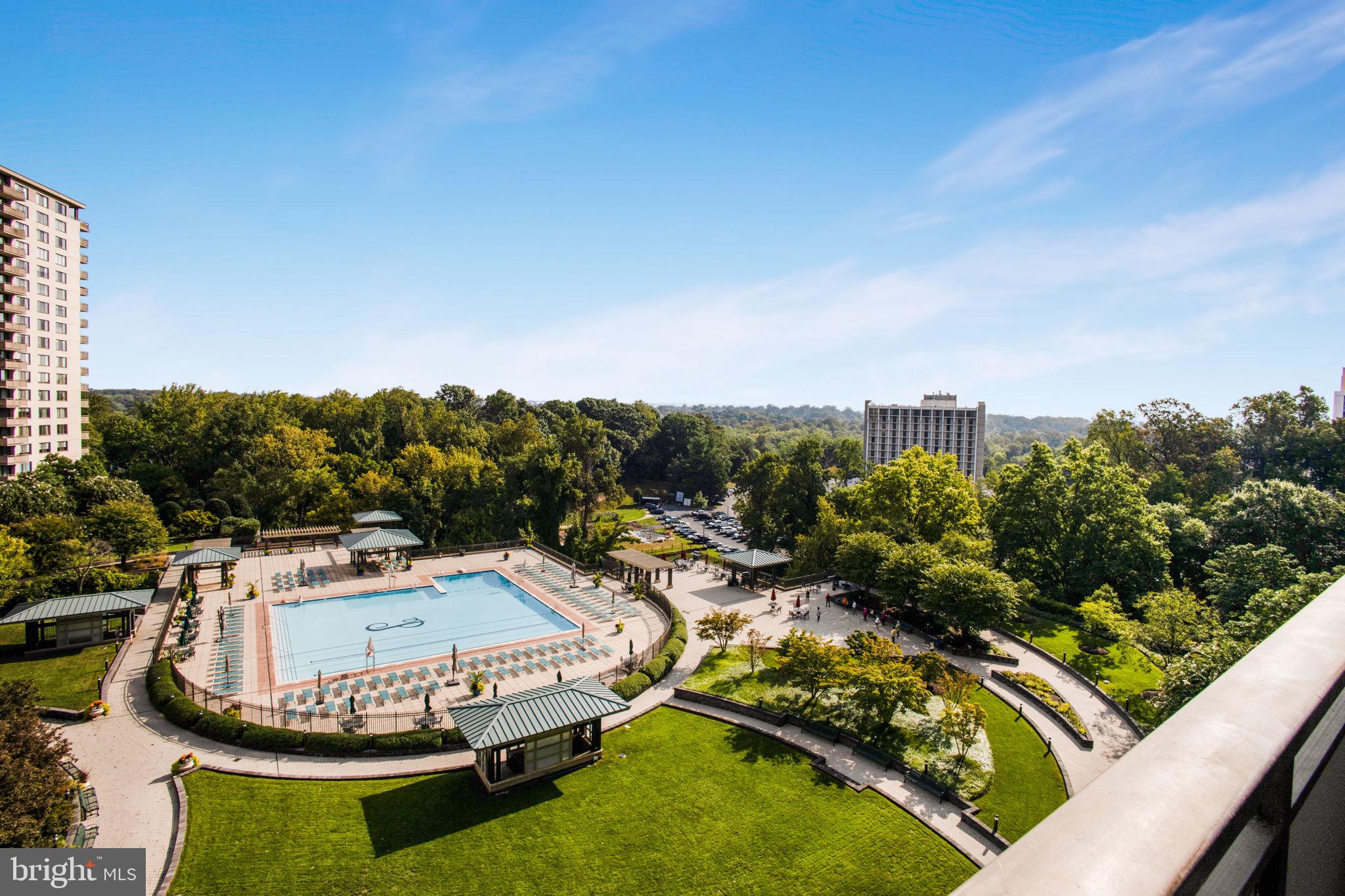 PROMENADE TOWERS - Residential Lease