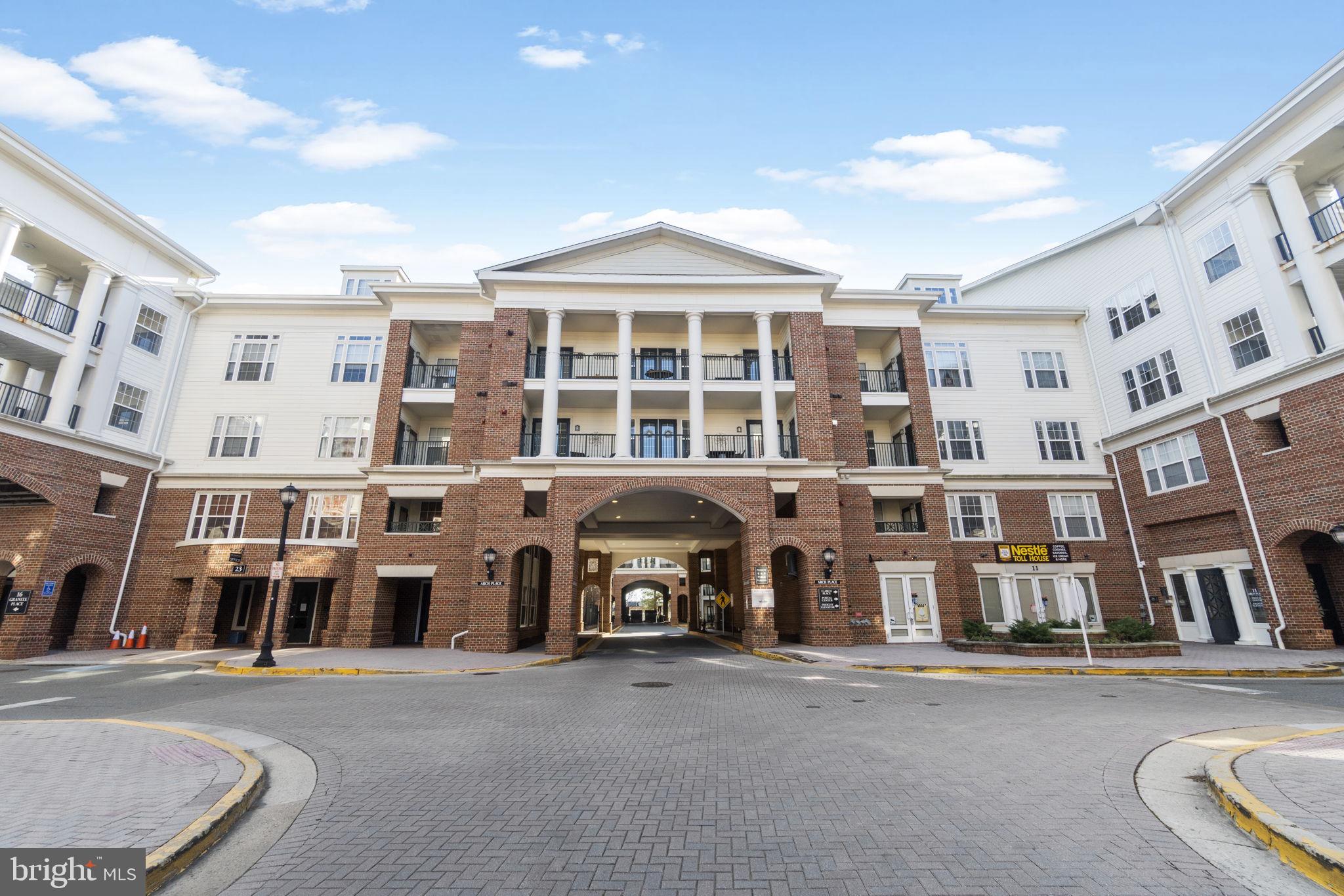 COLONNADE AT KENTLANDS - Residential
