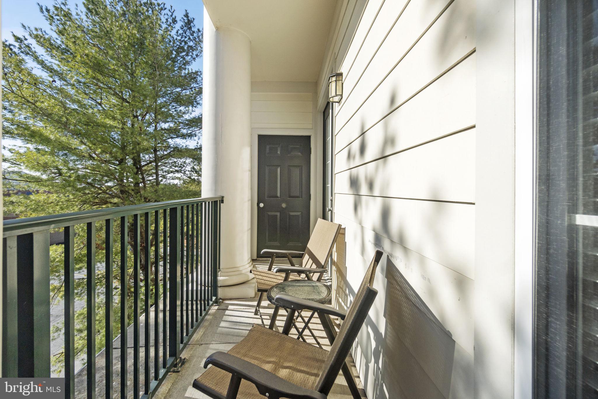 COLONNADE AT KENTLANDS - Residential