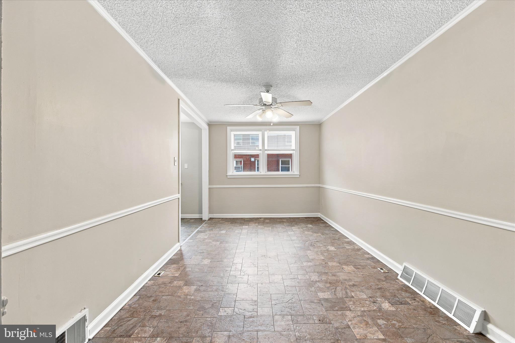 OXFORD CIRCLE - Residential