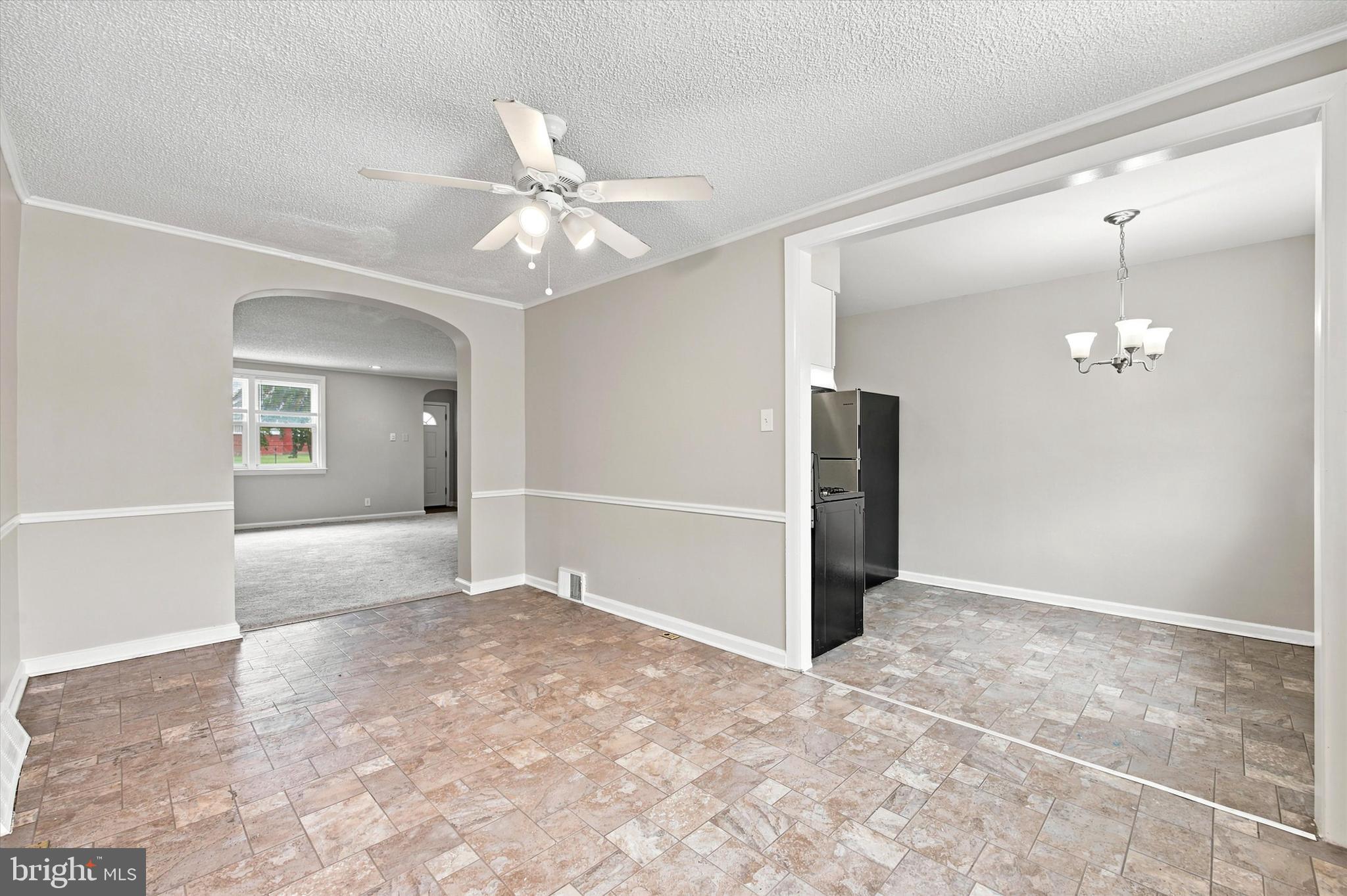 OXFORD CIRCLE - Residential