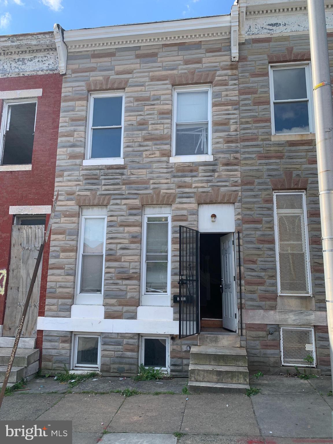 NOT AN AUCTION, NOT A SHORT SALE, NOT A BANK OWNED, NOT A FORECLOSURE, NOT WHOLESALING---QUICK AND EASY. Buyer to pay all transfer and recording fees Minimum $2,000 EMD. Excellent Opportunity ...use your imagination! Property can be rehabbed for a nice rental investment or homeowner. Property sold "as is". Home Inspections for informational purposes only. Seller will make no repairs. . In addition, this property qualifies for a special 5.75% mortgage program—a rare financing opportunity that makes this high-quality home even more affordable. Ask Listing Agent for details.