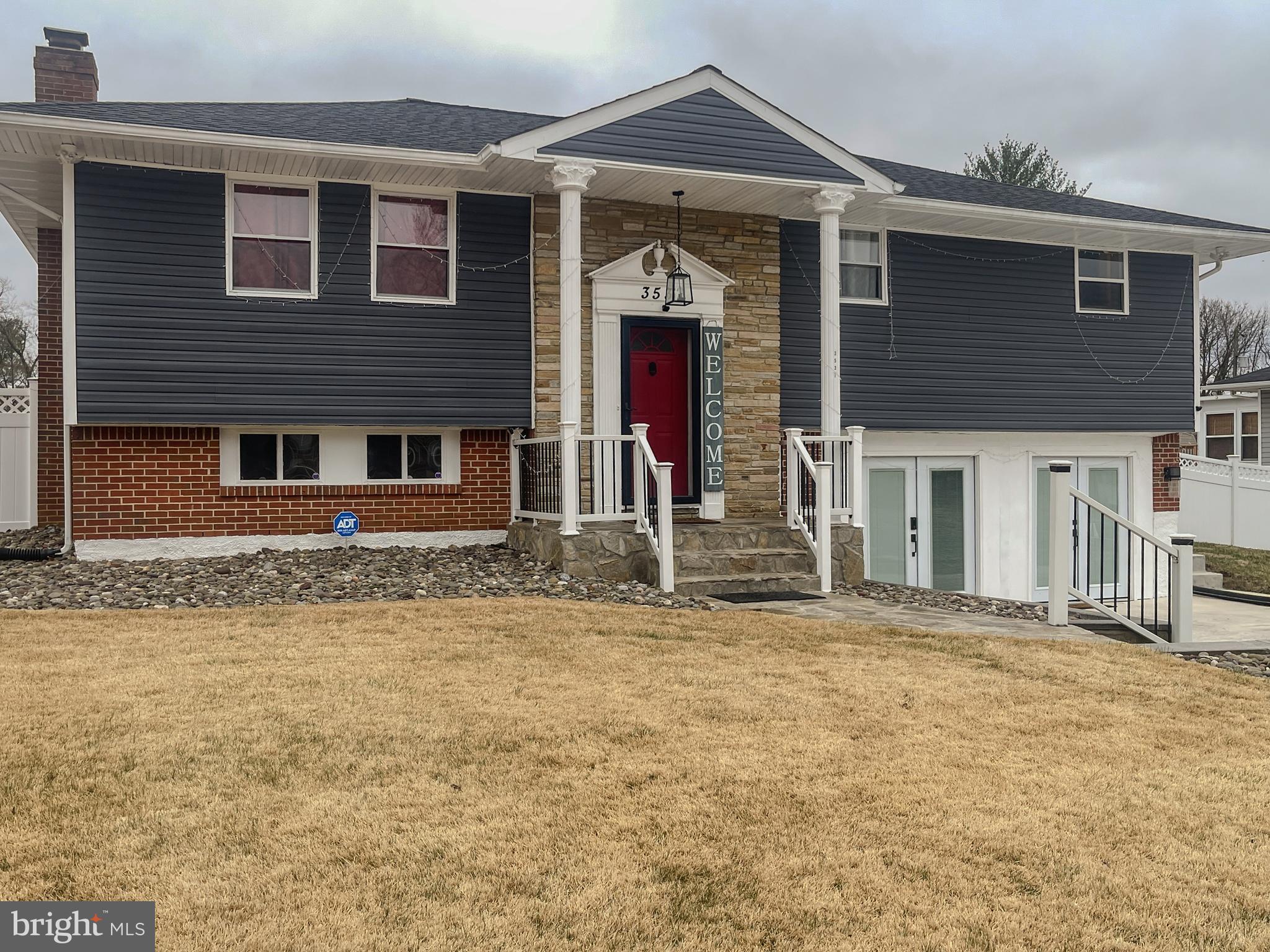 KINGS POINT - Residential