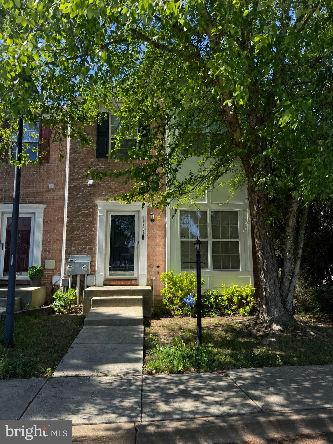 Beautiful End-Unit Townhome in Sought-After McKenfree Community

This charming end-unit townhome is a short-sale opportunity located in the highly desirable McKendree Village. The home features 3 spacious bedrooms, 3.5 bathrooms, and a fully finished basement with a versatile den—perfect for a home office, guest space, or recreation room.

Enjoy the generous backyard, ideal for outdoor entertaining, gatherings, and relaxation. With its desirable location, functional layout, and excellent potential, this home offers a wonderful opportunity for homeowners and investors alike.  Bring All Offers!!!!

Don't miss the chance to make this property your own!