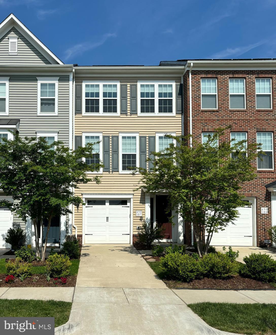 EMBREY MILL - Residential Lease