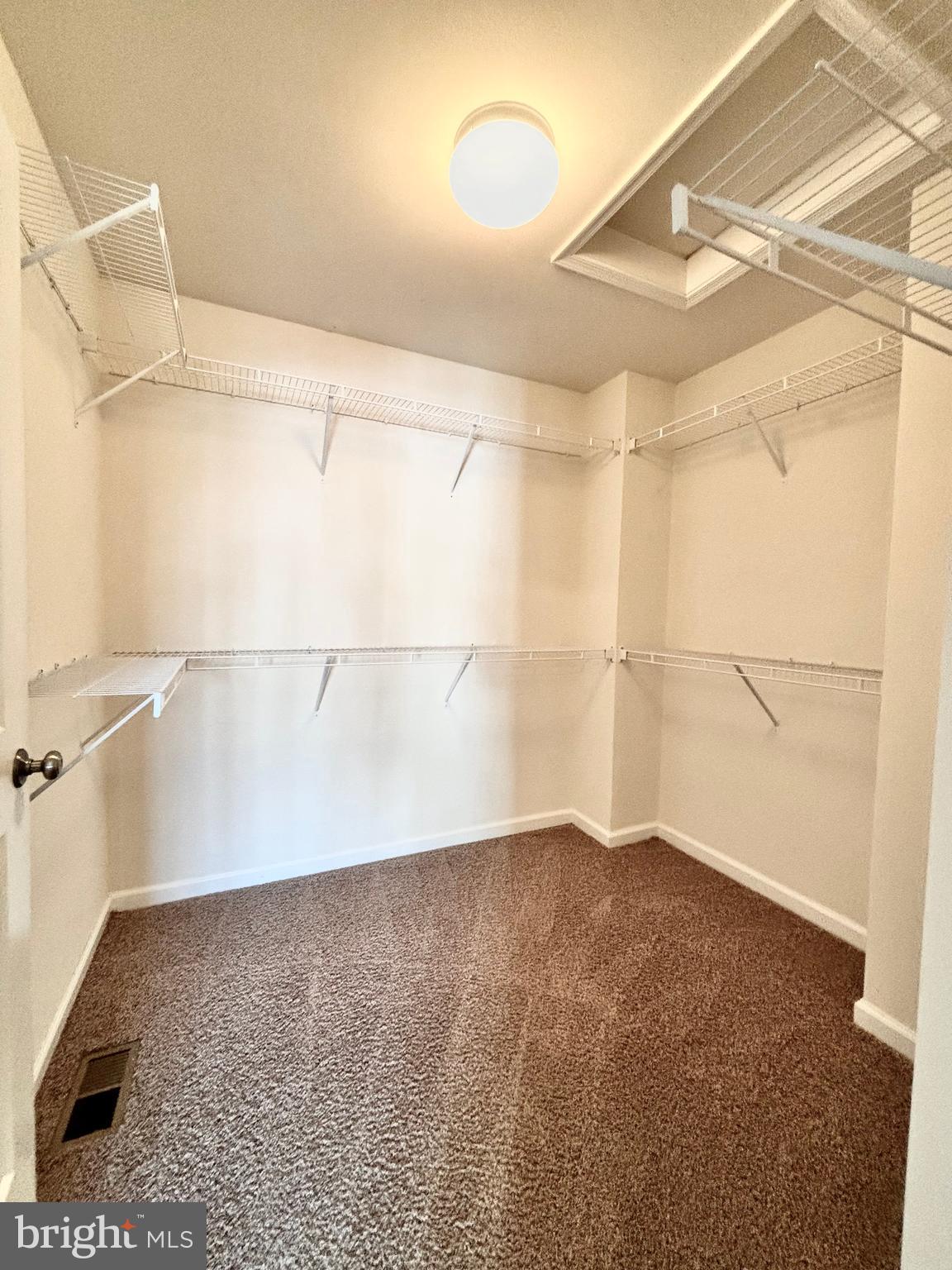 EMBREY MILL - Residential Lease