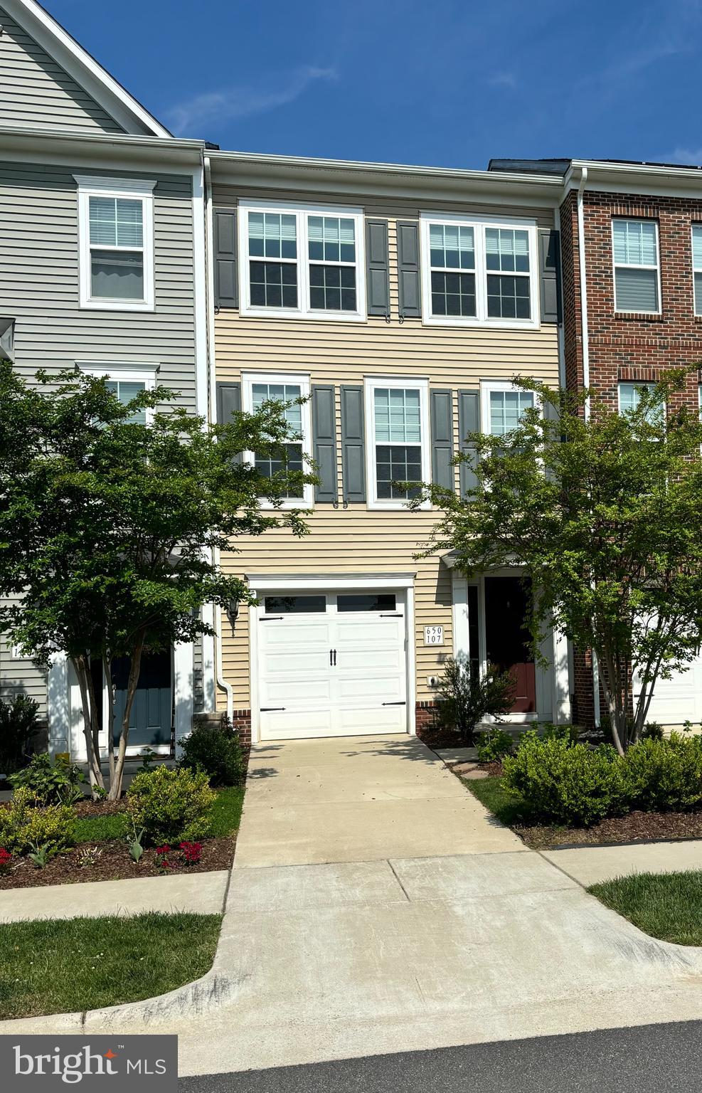 EMBREY MILL - Residential Lease