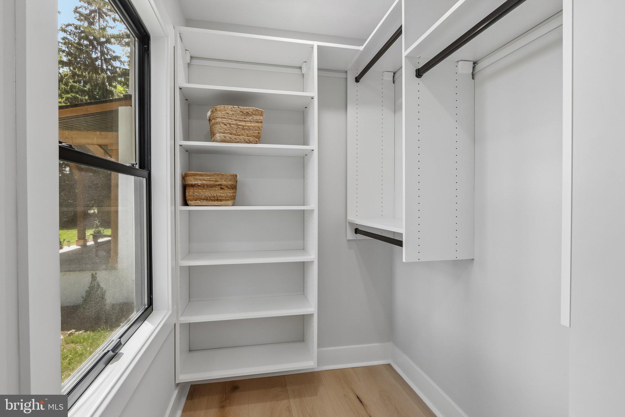 RADNOR HUNT - Residential