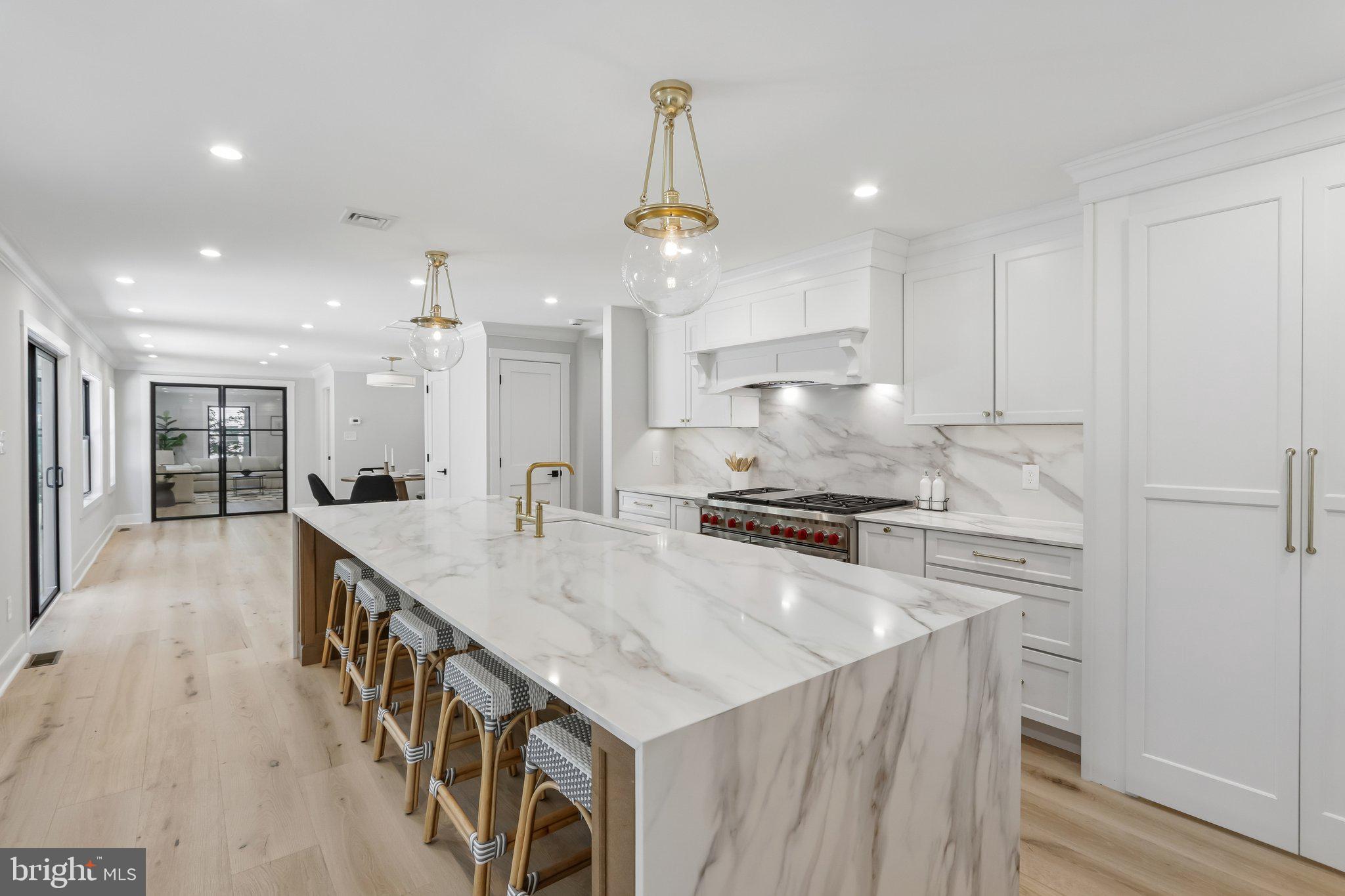 RADNOR HUNT - Residential