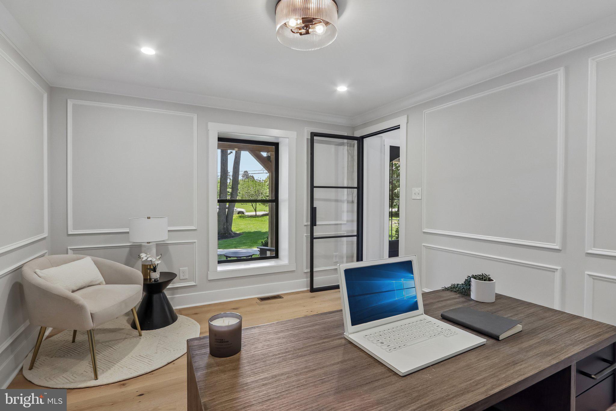 RADNOR HUNT - Residential