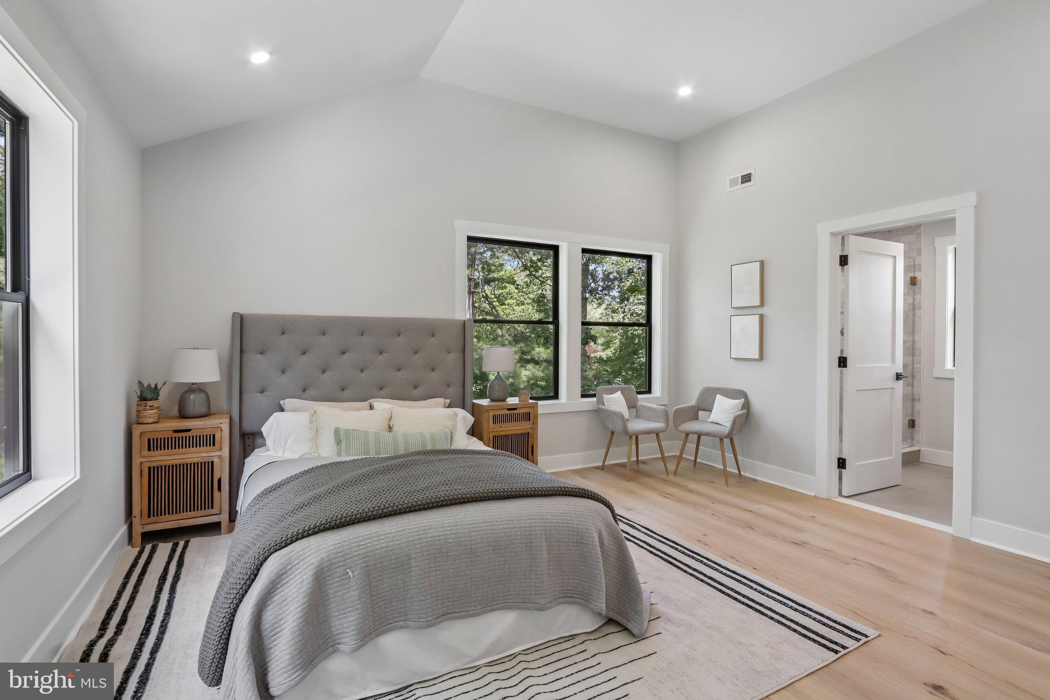 RADNOR HUNT - Residential