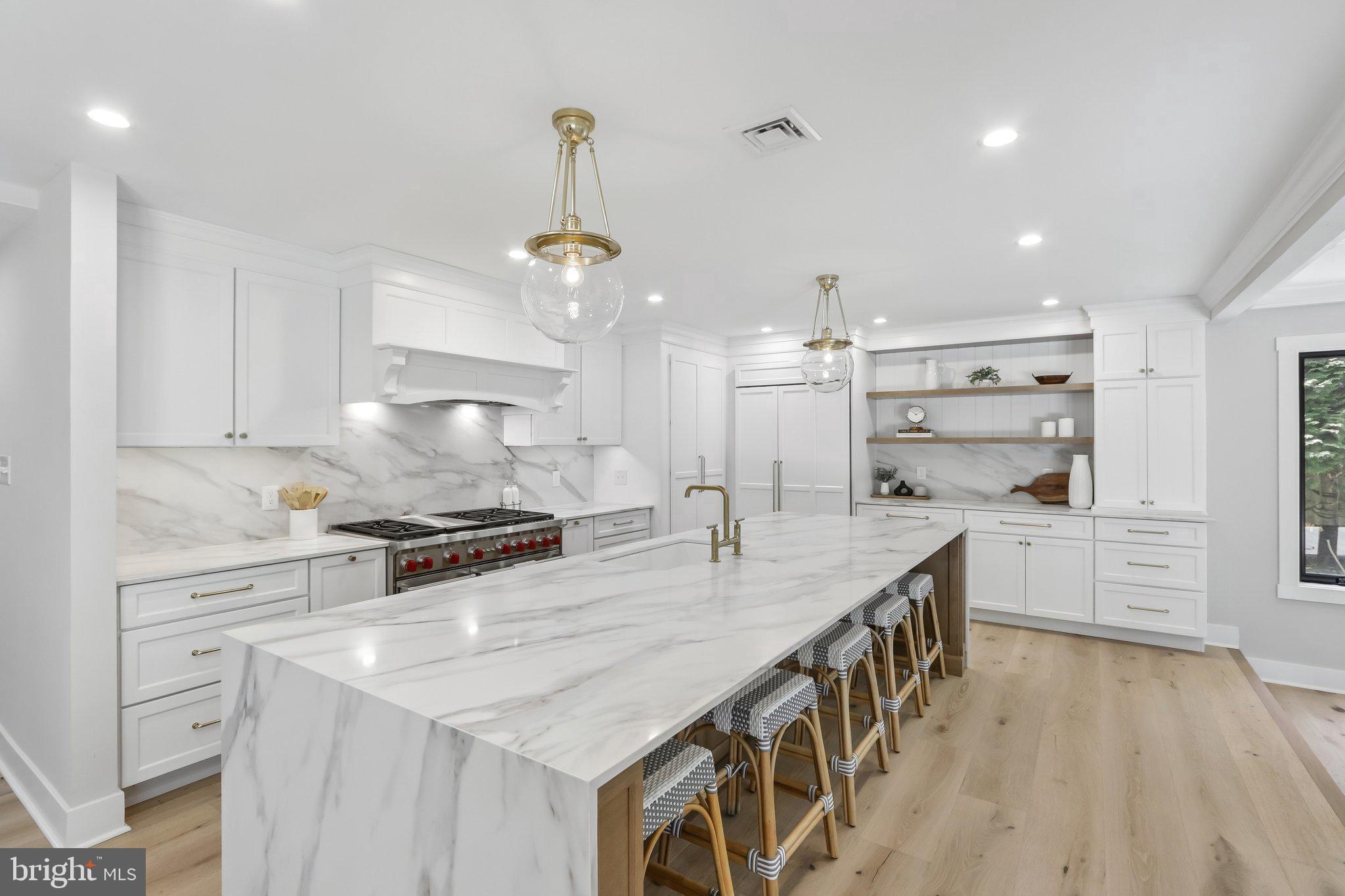RADNOR HUNT - Residential