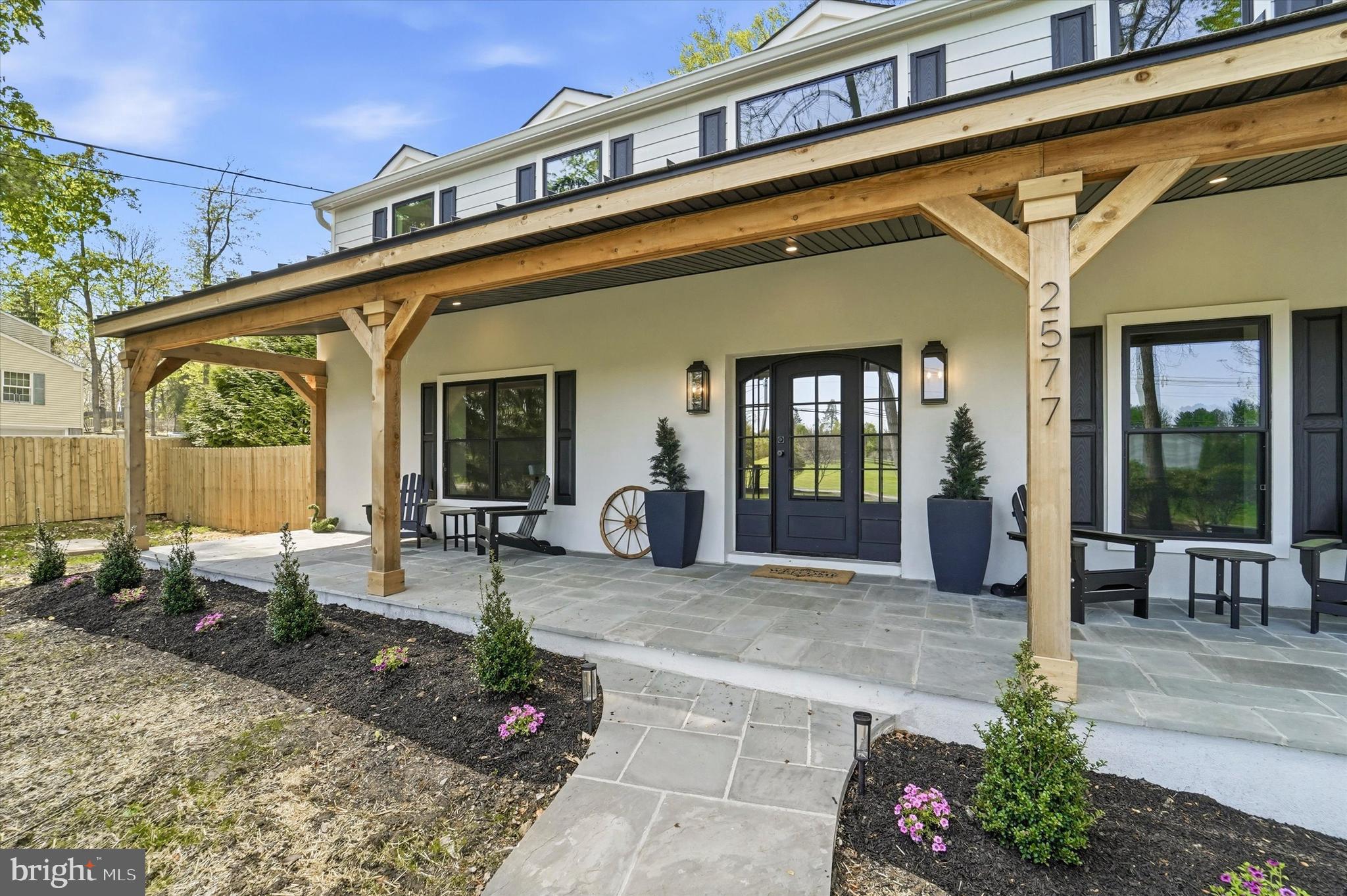 RADNOR HUNT - Residential
