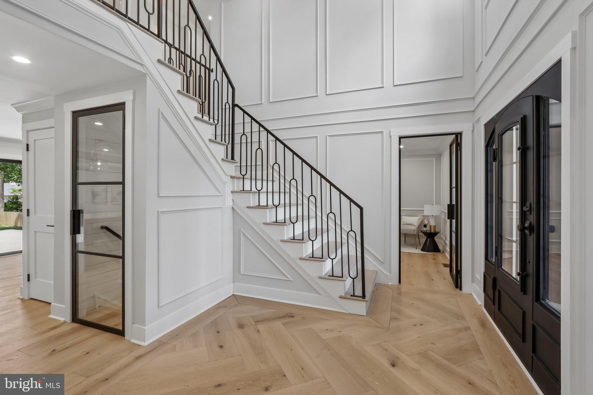RADNOR HUNT - Residential