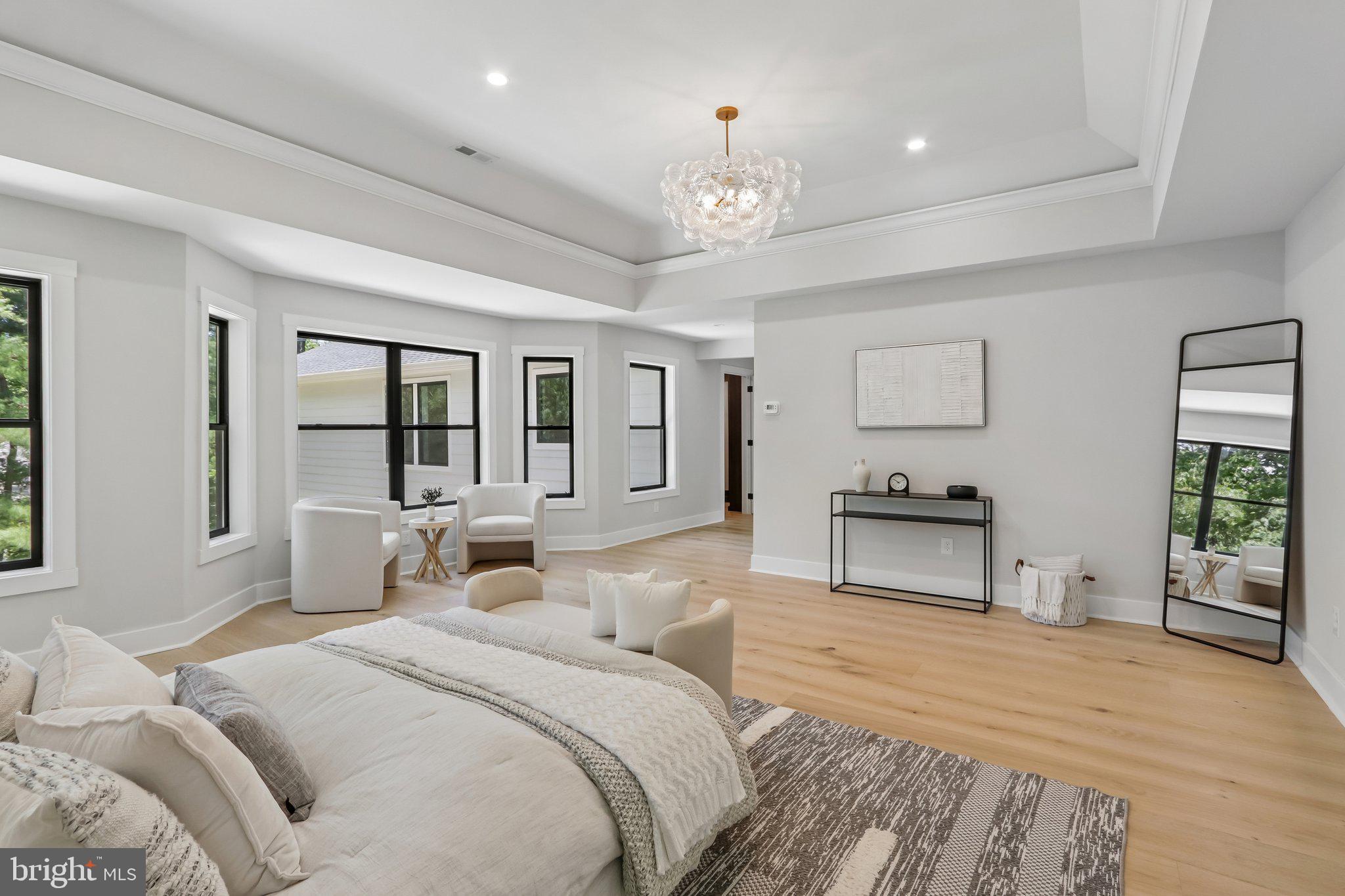 RADNOR HUNT - Residential