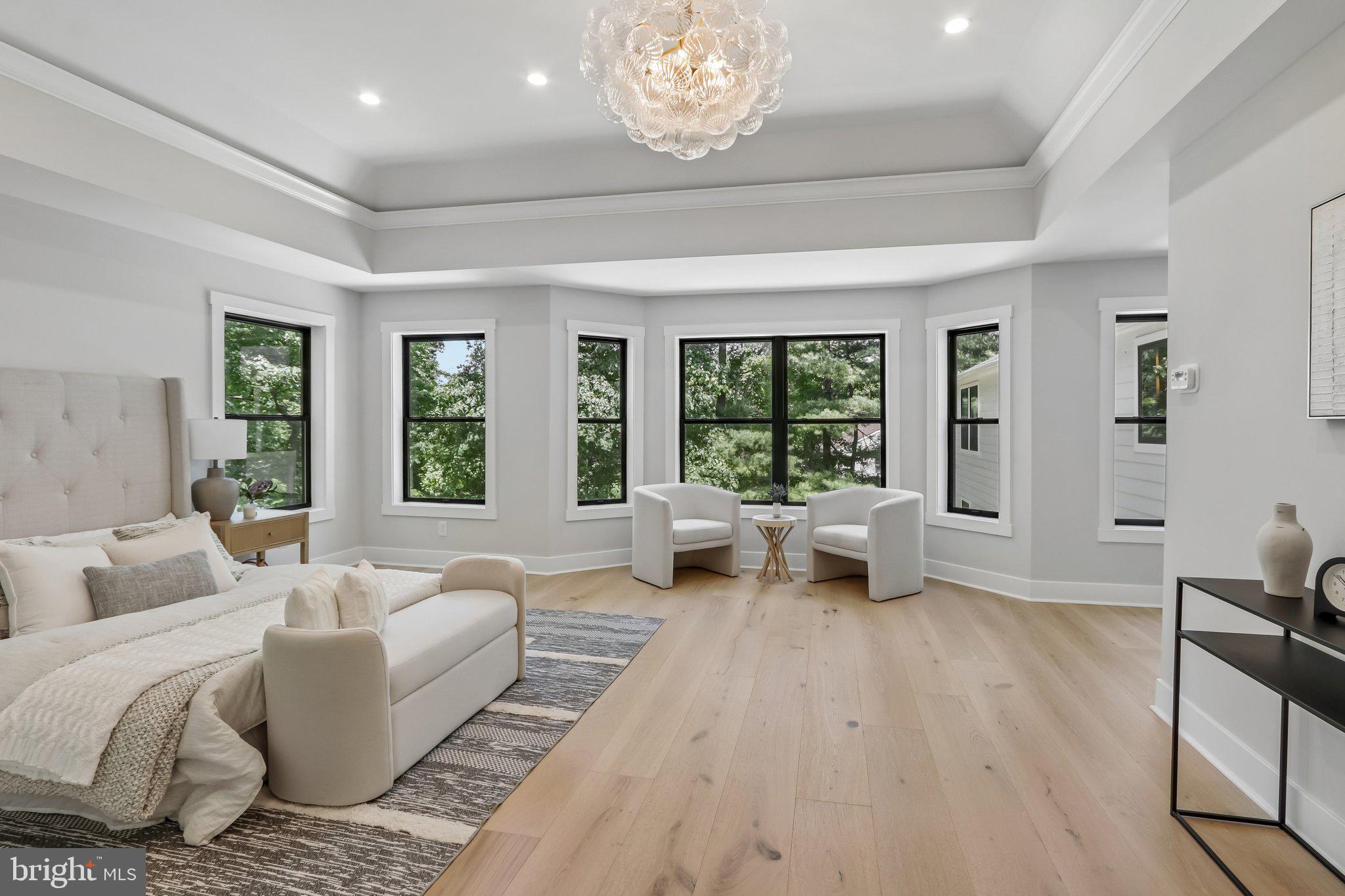RADNOR HUNT - Residential