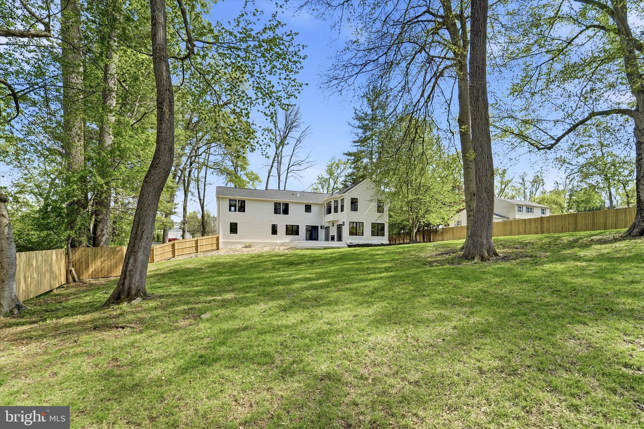 RADNOR HUNT - Residential