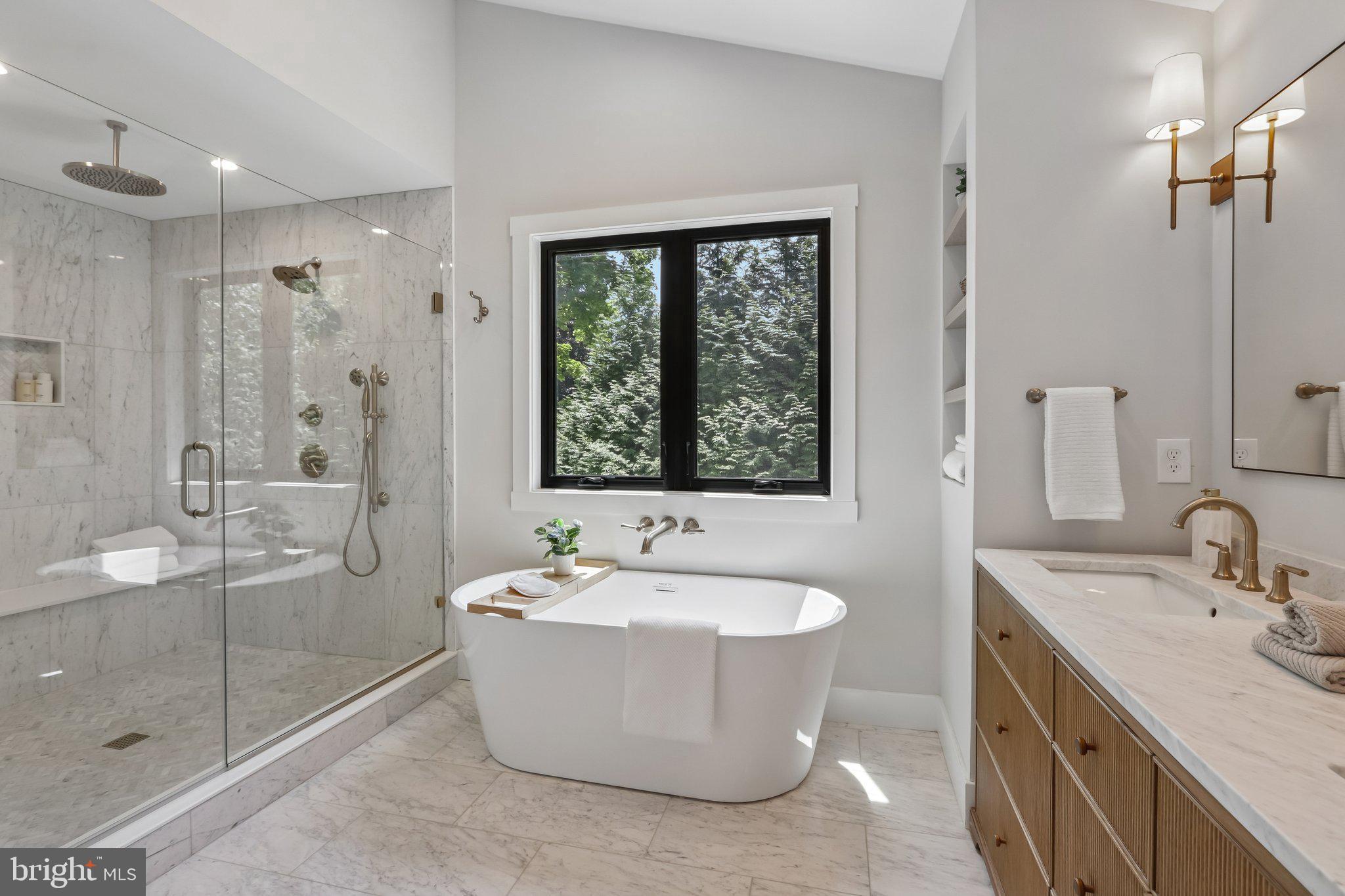 RADNOR HUNT - Residential