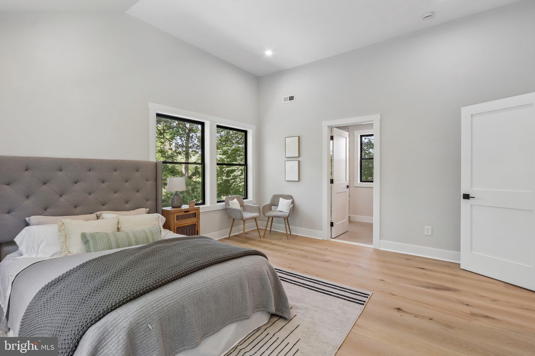 RADNOR HUNT - Residential