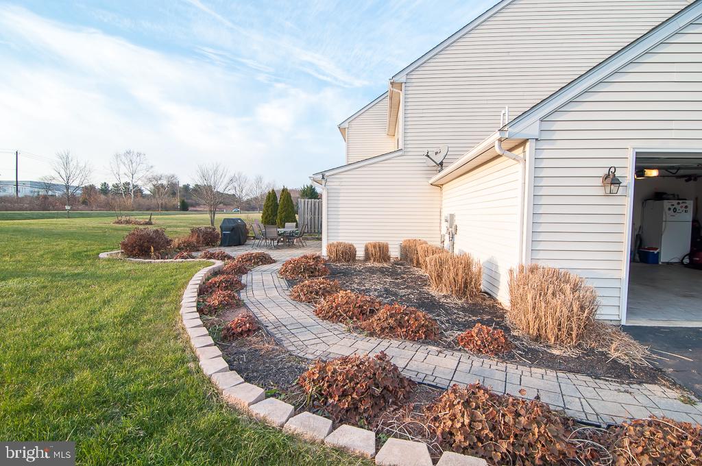 QUAIL HOLLOW - Residential