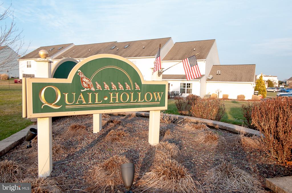 QUAIL HOLLOW - Residential
