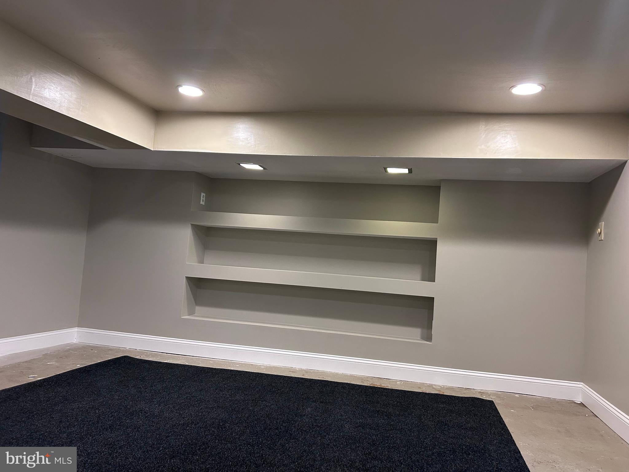 RADNOR WINSTON - Residential