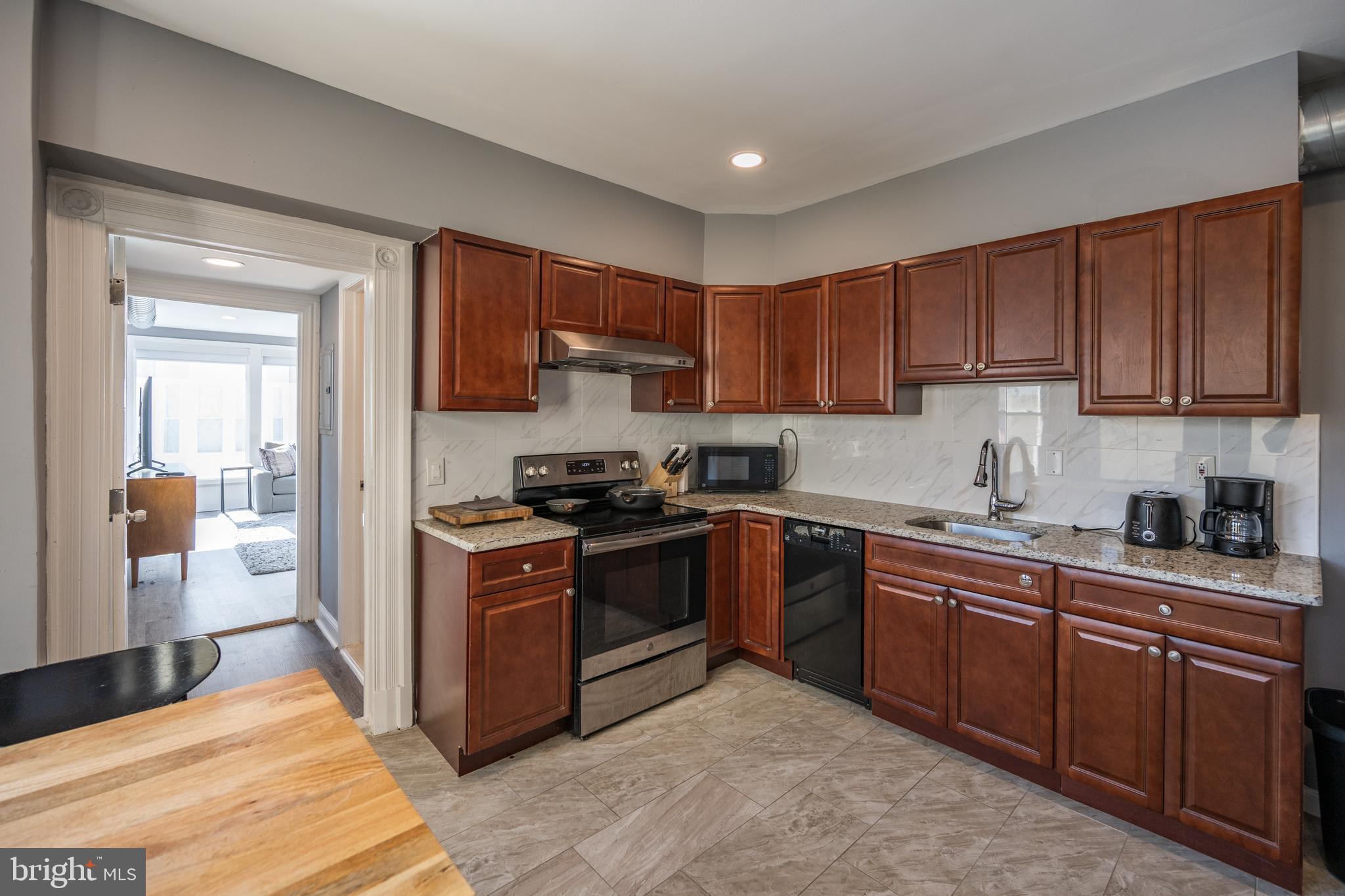 FAIRMOUNT - Residential