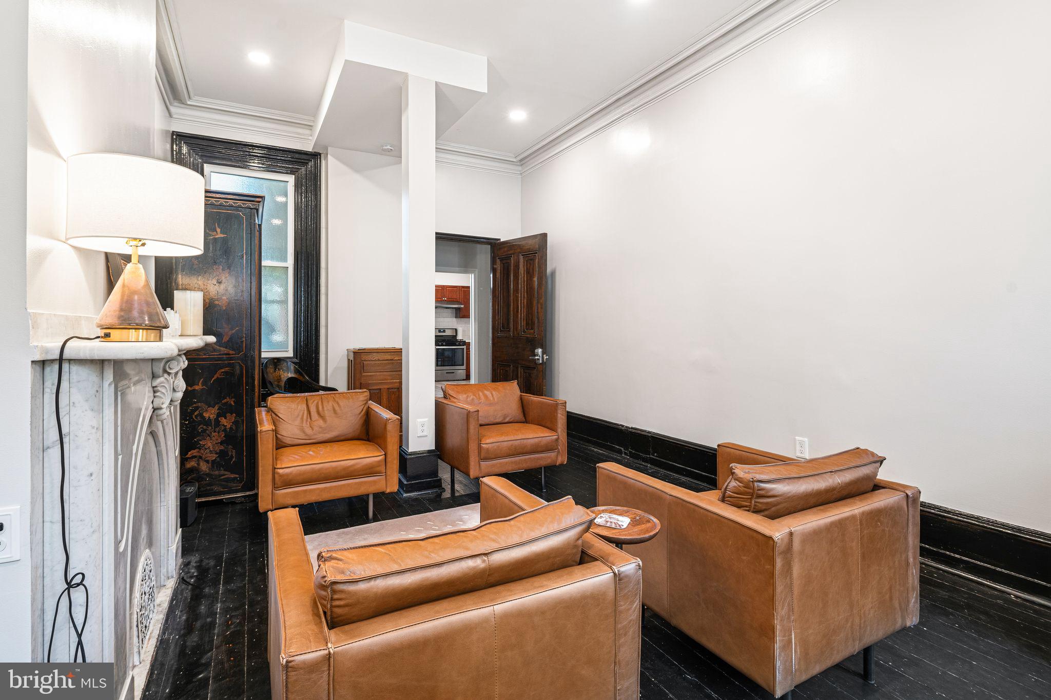 FAIRMOUNT - Residential