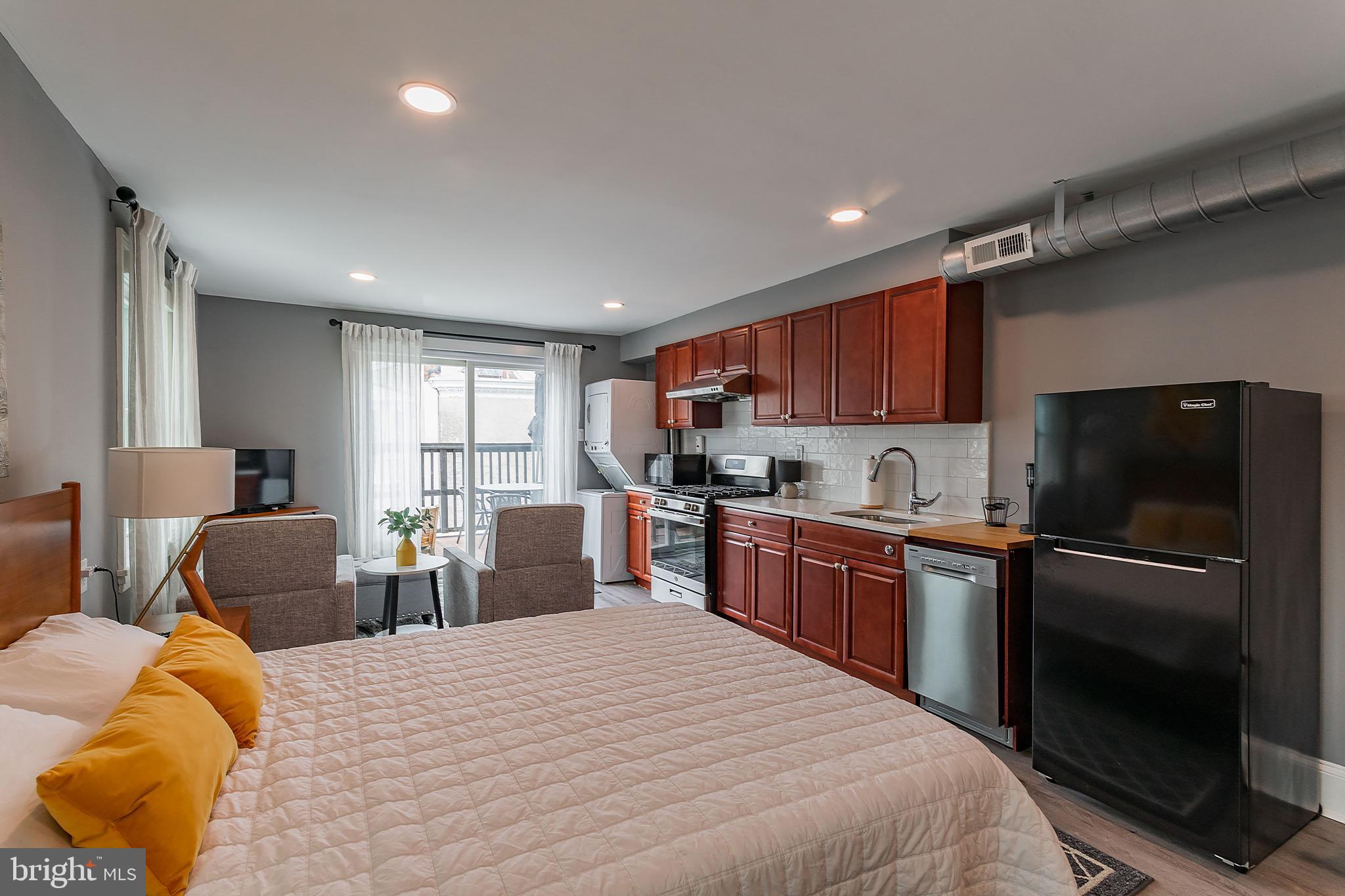 FAIRMOUNT - Residential