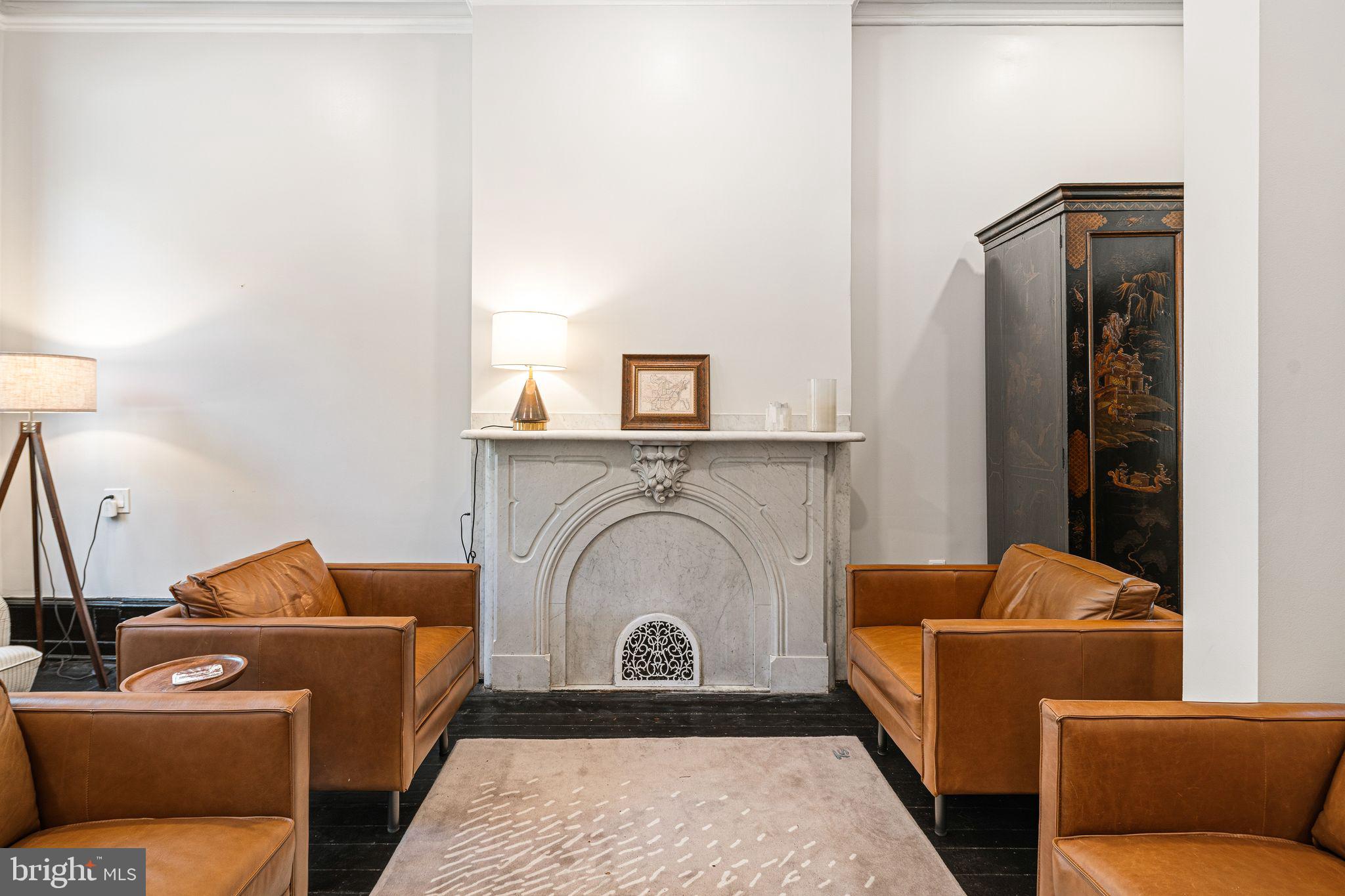 FAIRMOUNT - Residential