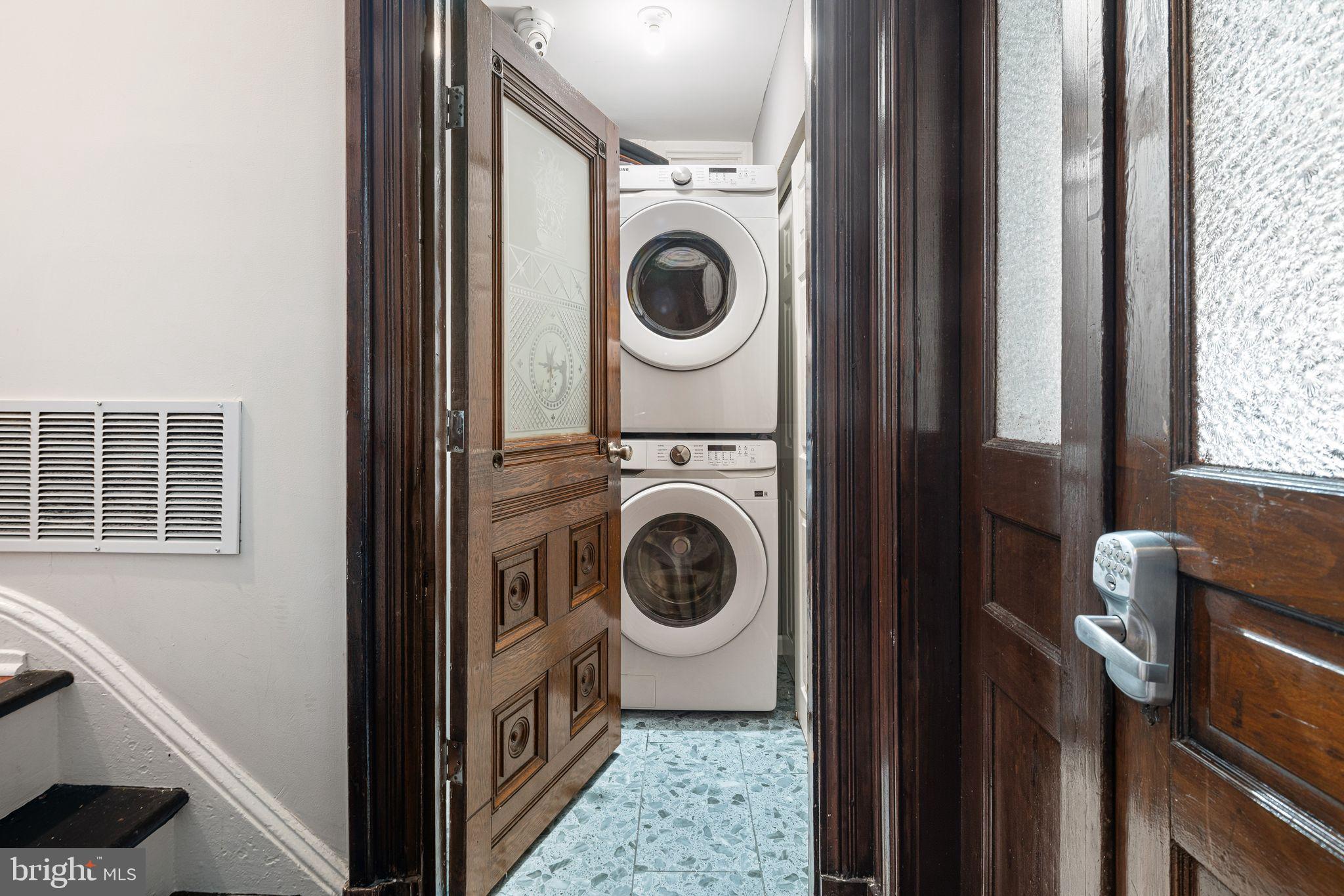 FAIRMOUNT - Residential