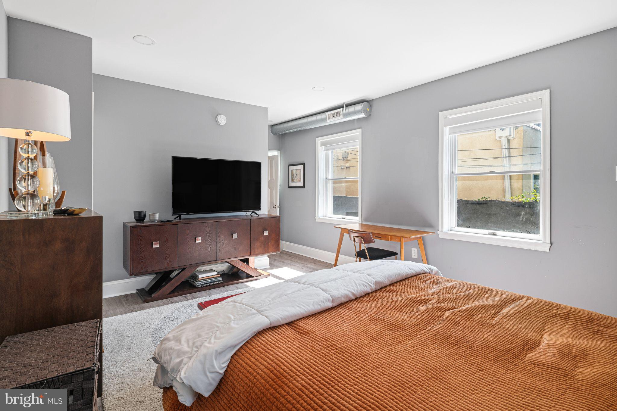 FAIRMOUNT - Residential