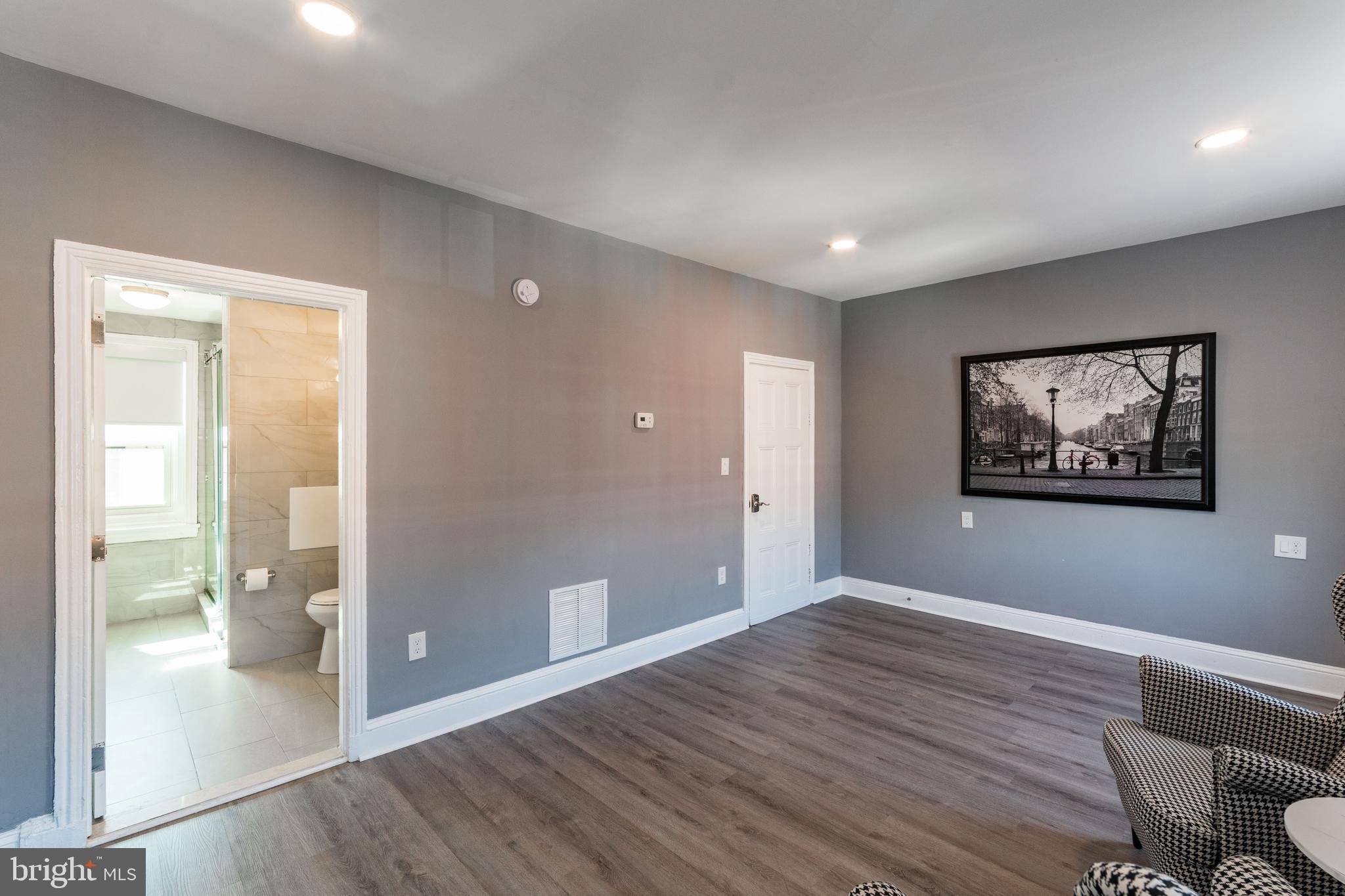 FAIRMOUNT - Residential