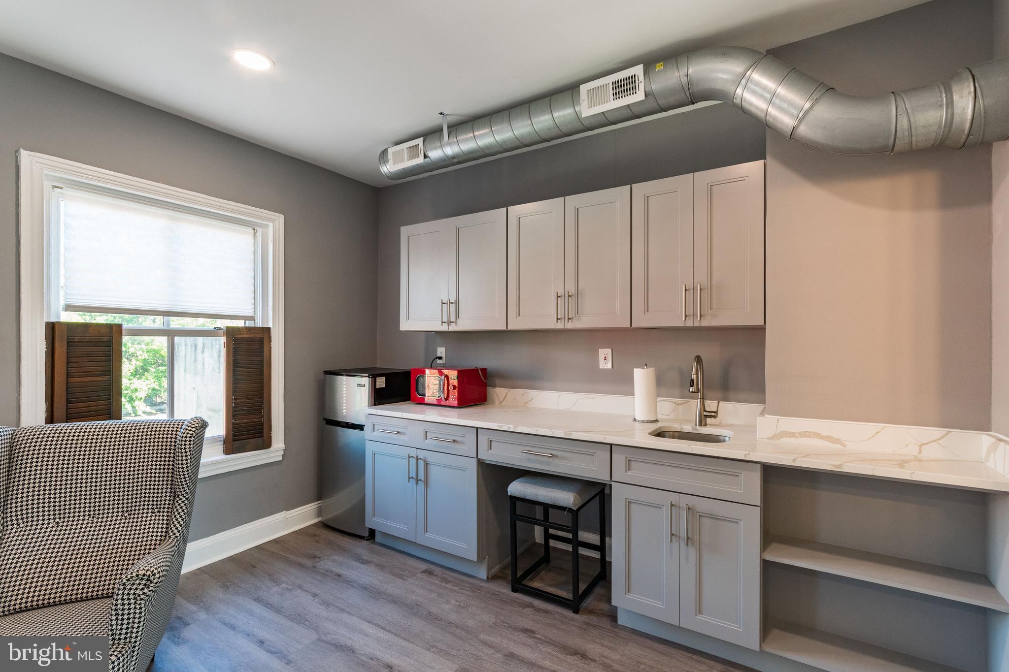 FAIRMOUNT - Residential