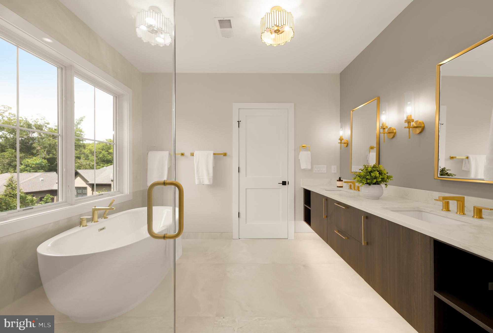 WOODHAVEN - Residential