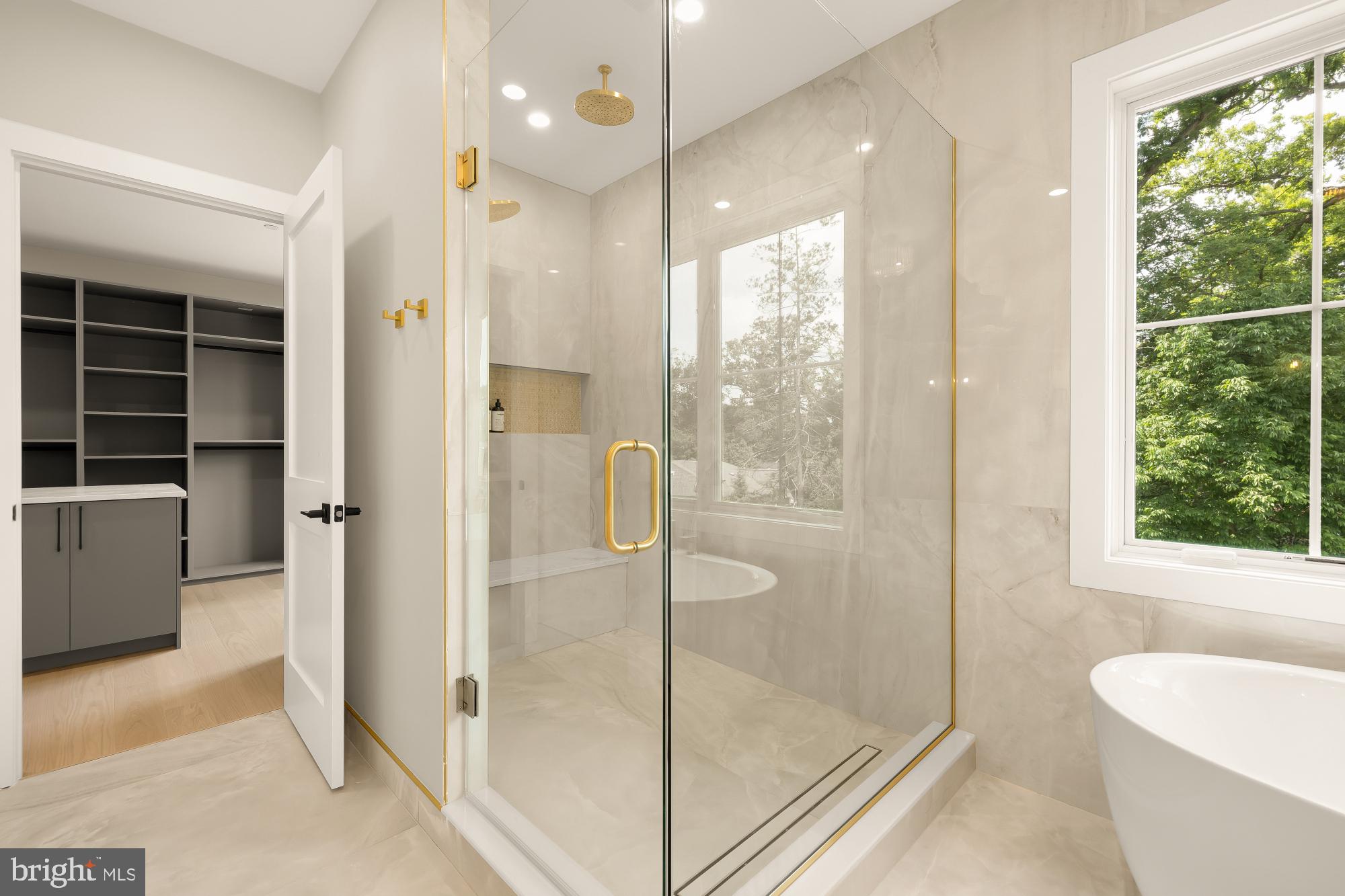 WOODHAVEN - Residential