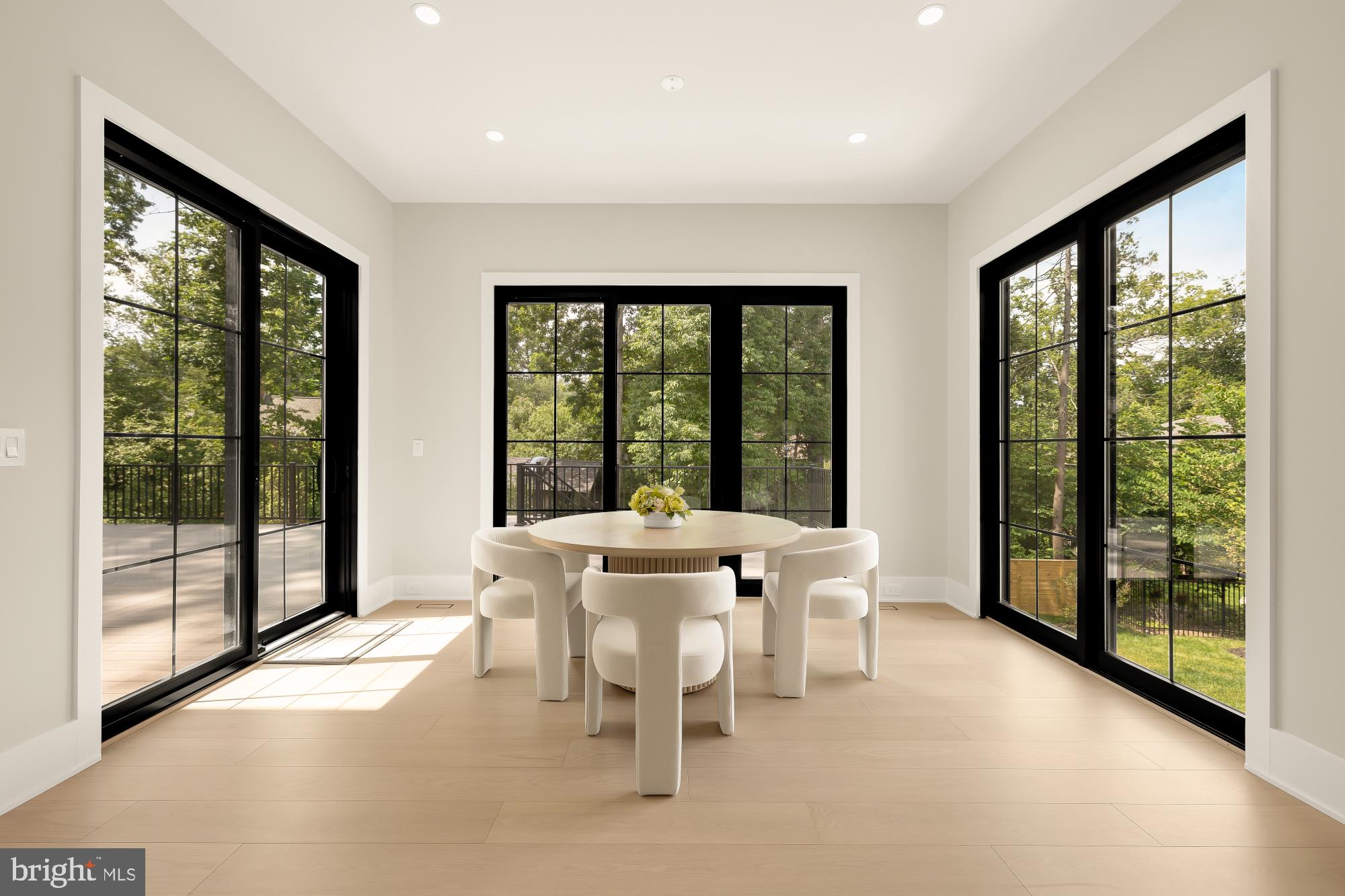WOODHAVEN - Residential