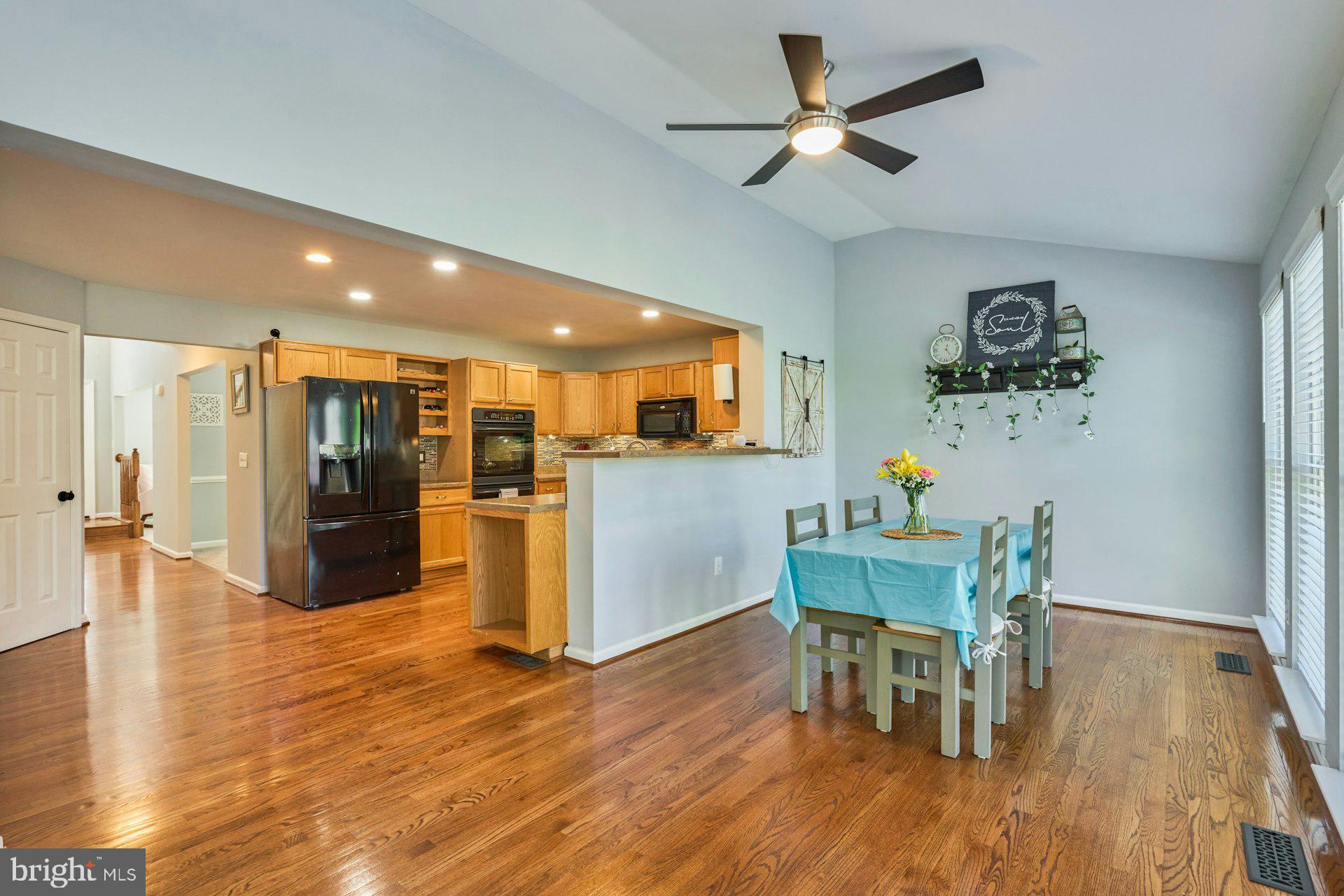 AUTUMN RIDGE - Residential