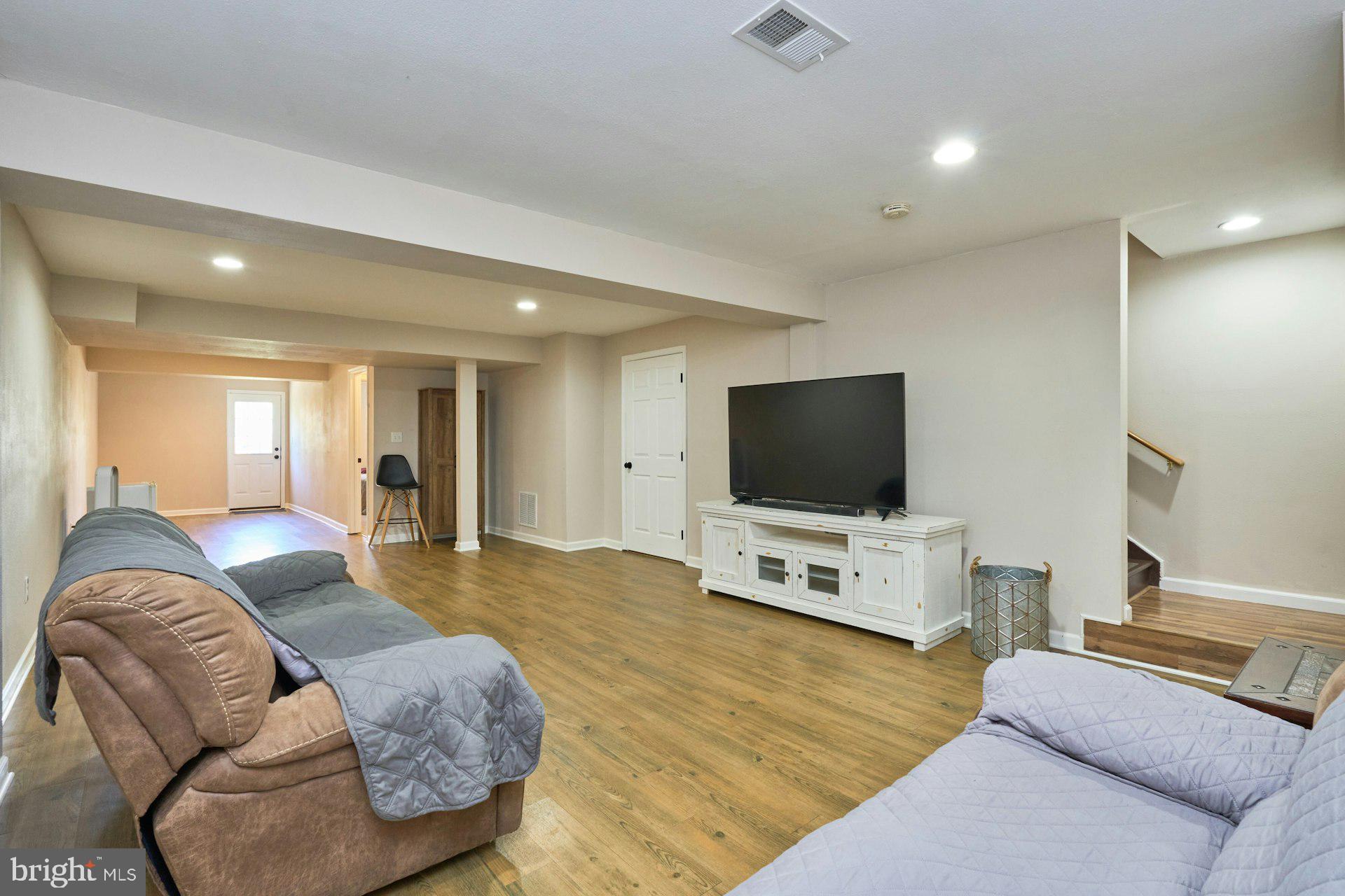 AUTUMN RIDGE - Residential