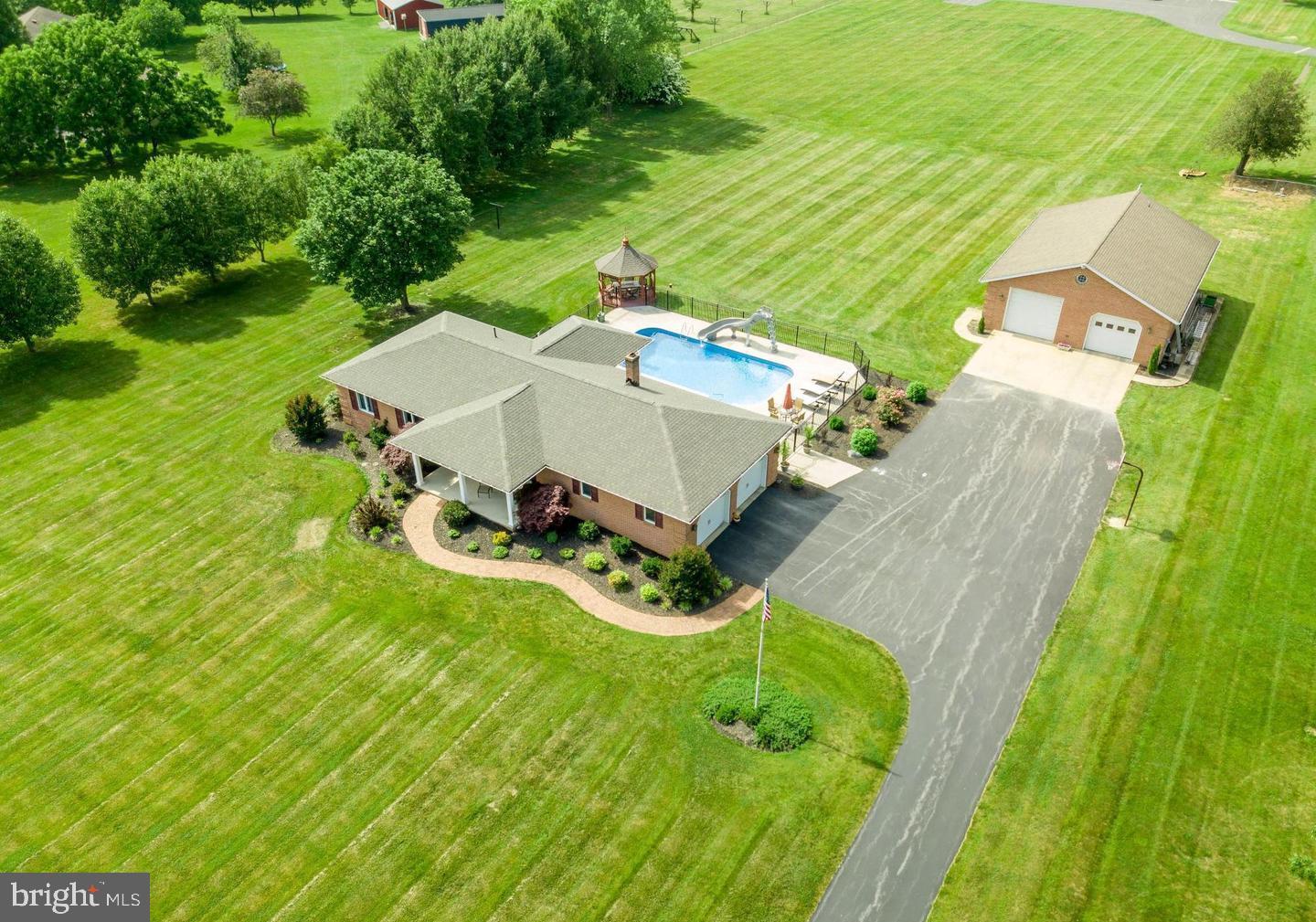 TICE MANOR - Residential