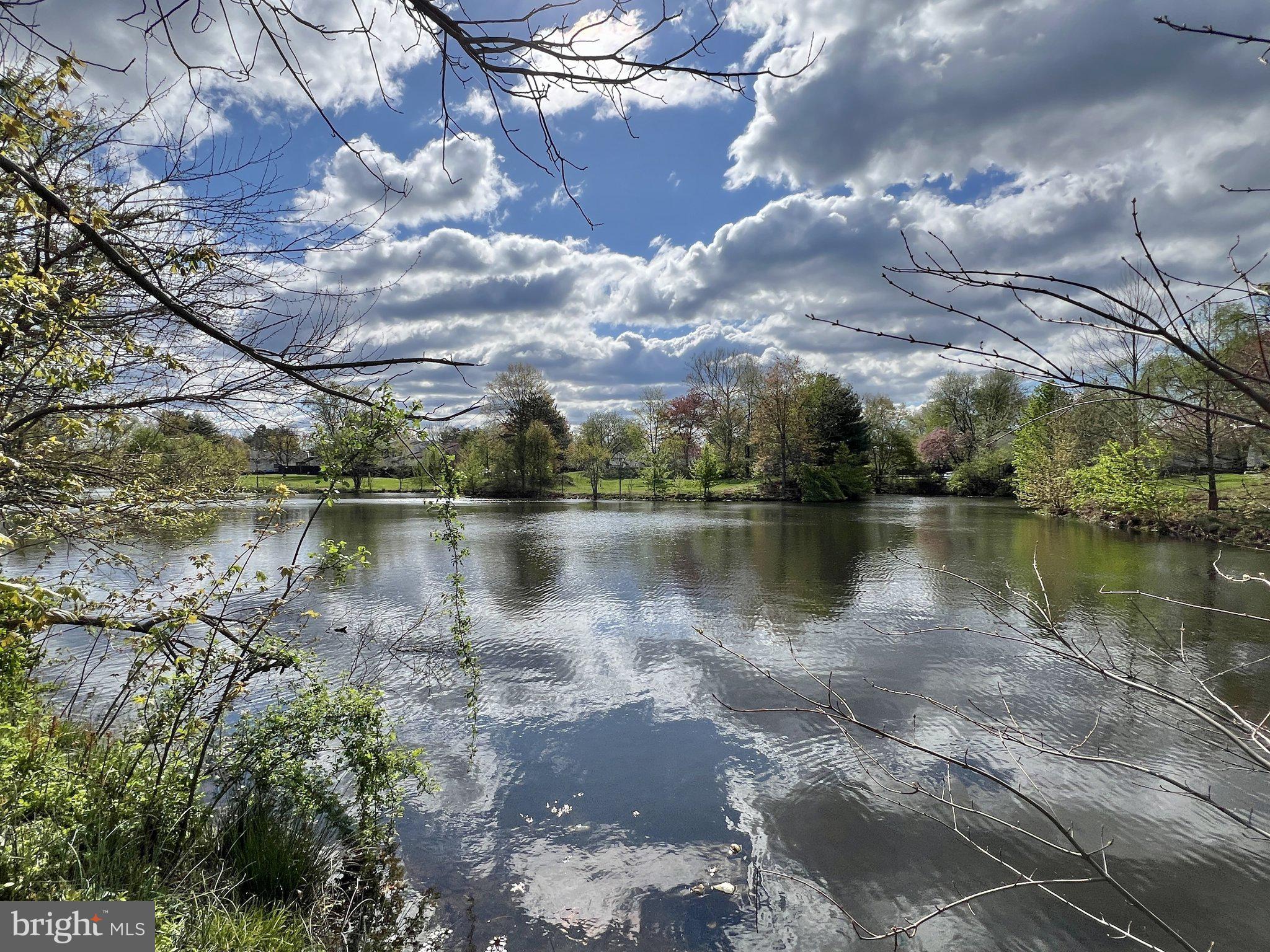 SUGARLAND RUN - Residential
