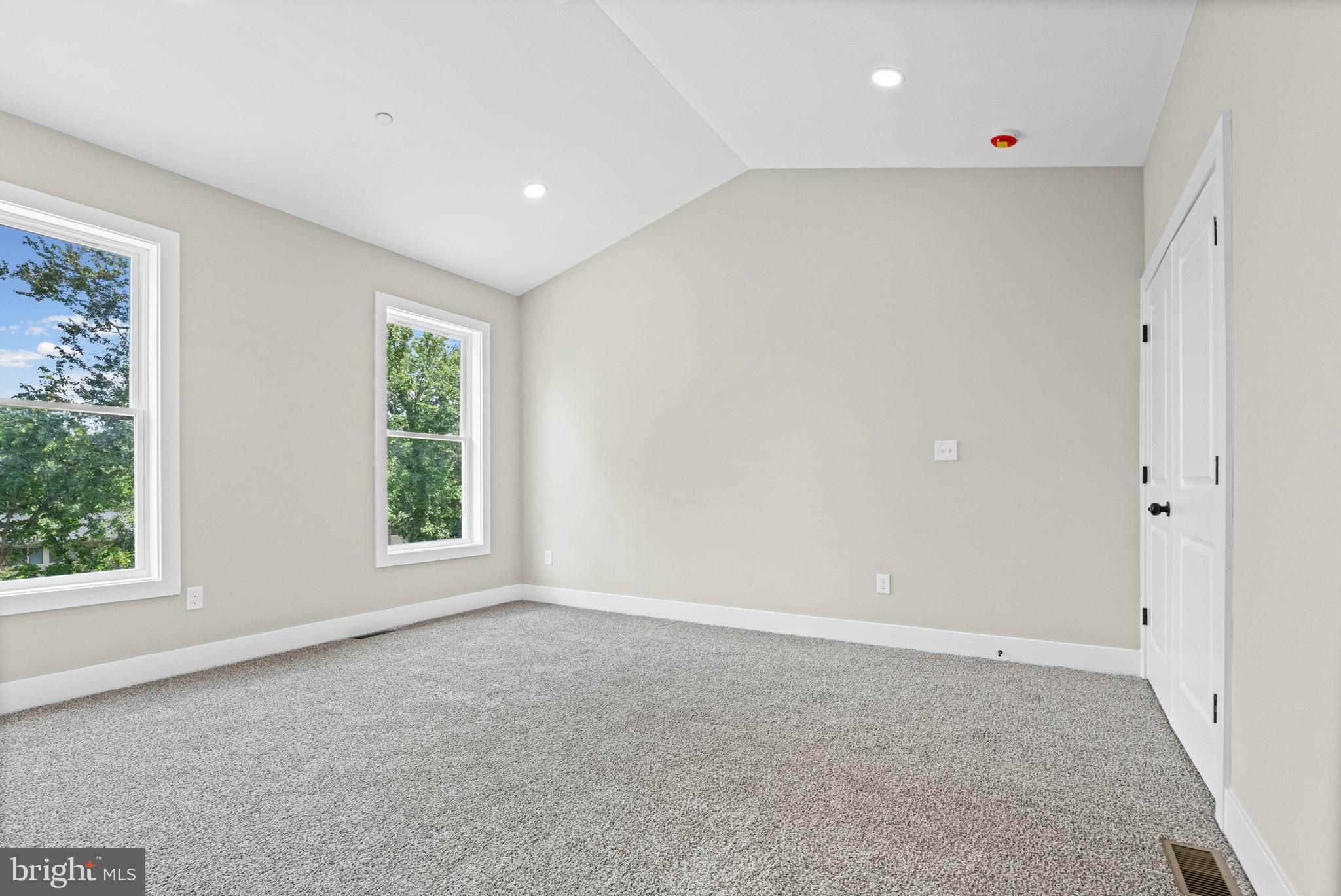 DEERFIELD - Residential