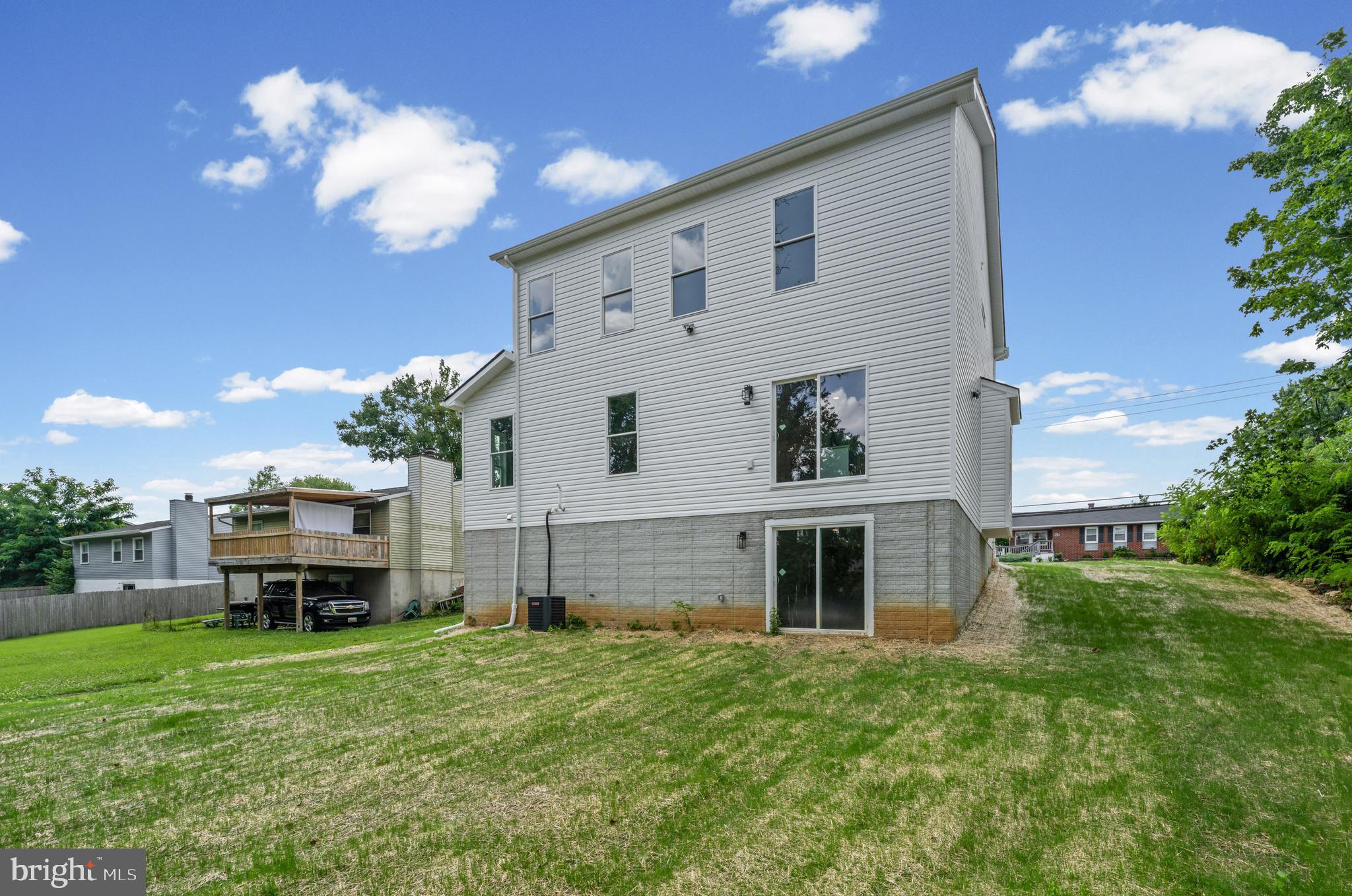DEERFIELD - Residential
